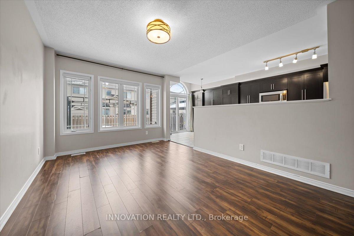 Photo 12 of 737 Percifor Way, Ottawa, Mer Bleue/Bradley Estates/Anderson Park — HOMEH