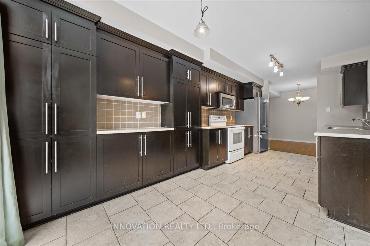 Photo 16 of 737 Percifor Way, Ottawa, Mer Bleue/Bradley Estates/Anderson Park — HOMEH