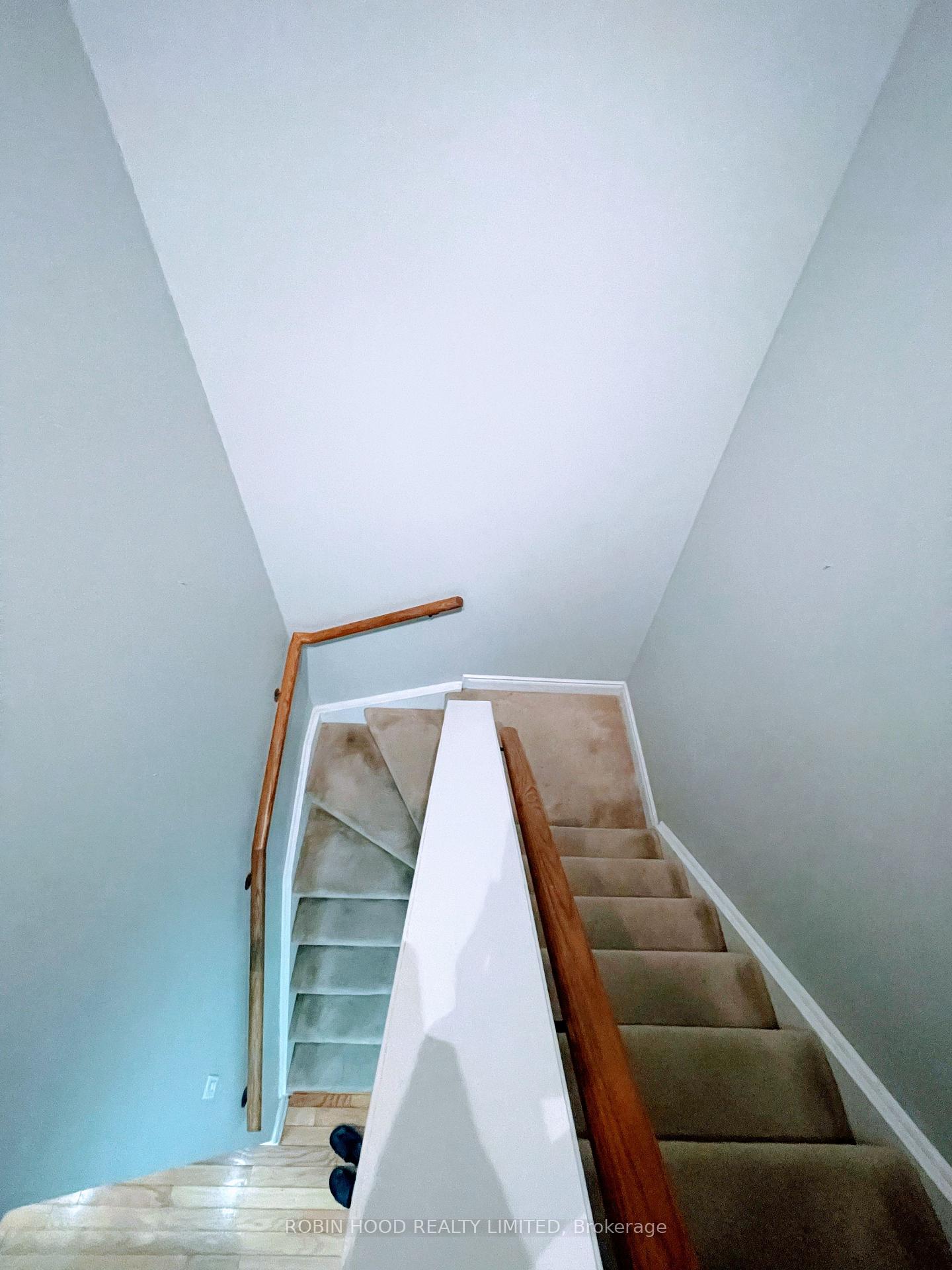 Photo 7 of Unit Upper, 1868 Stevington Crescent, Mississauga, Meadowvale Village — HOMEH