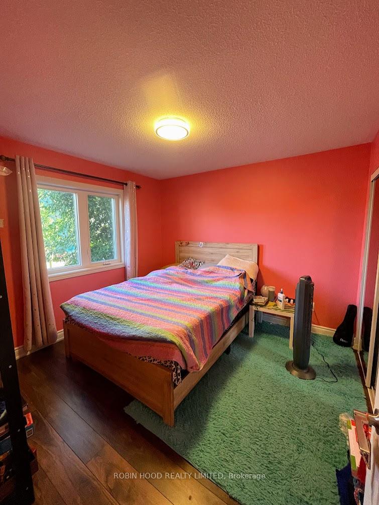 Photo 3 of Unit Upper, 1868 Stevington Crescent, Mississauga, Meadowvale Village — HOMEH