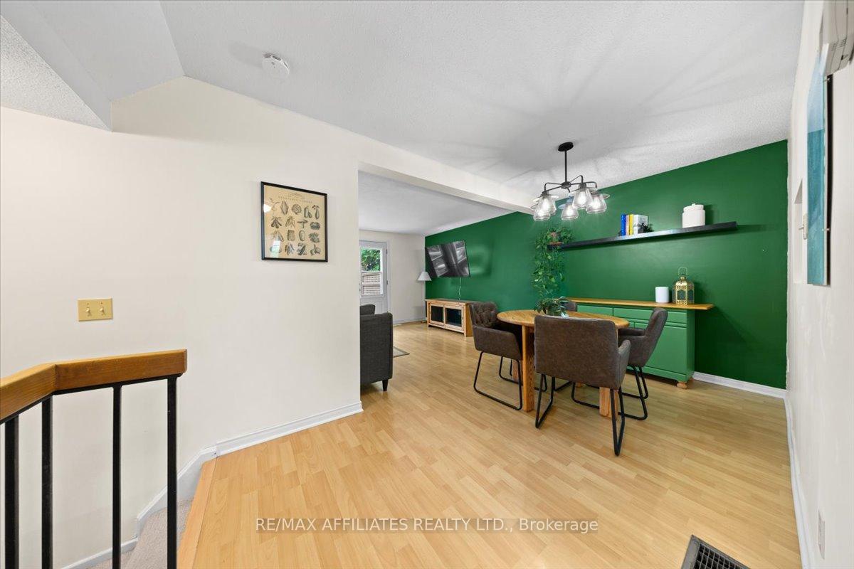 Photo 12 of 1150 Grenoble Crescent, Ottawa, Orleans Wood — HOMEH