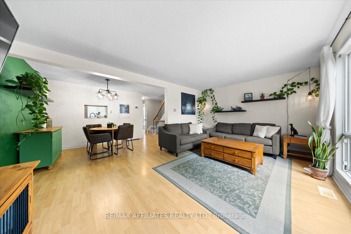 Photo 16 of 1150 Grenoble Crescent, Ottawa, Orleans Wood — HOMEH