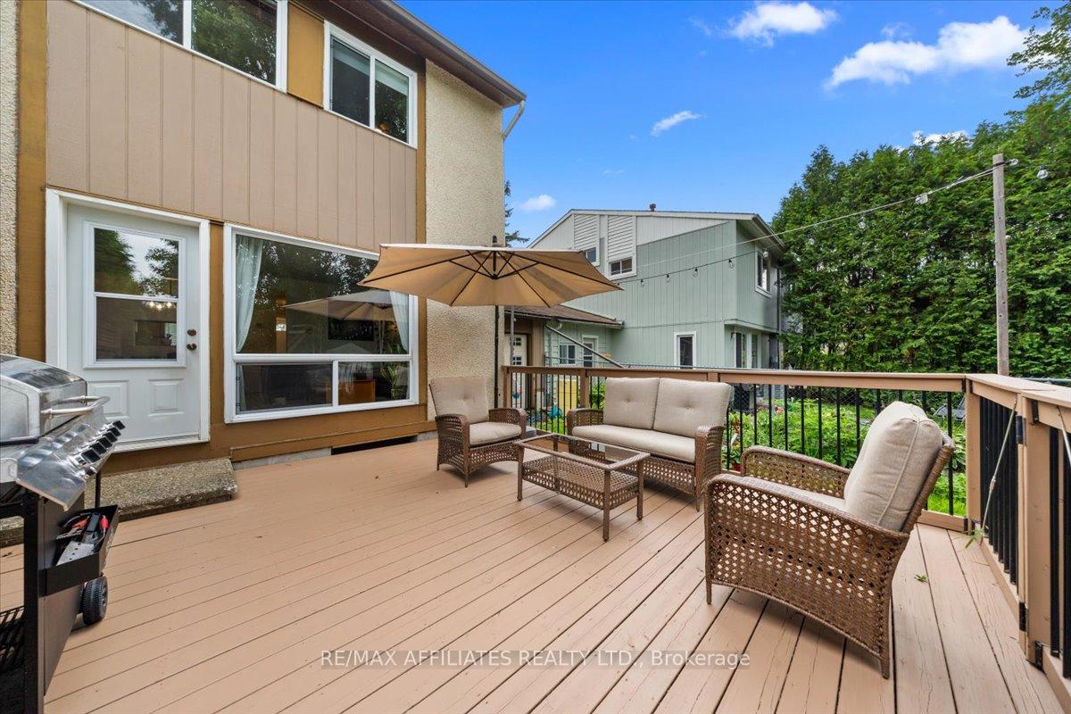 Photo 36 of 1150 Grenoble Crescent, Ottawa, Orleans Wood — HOMEH