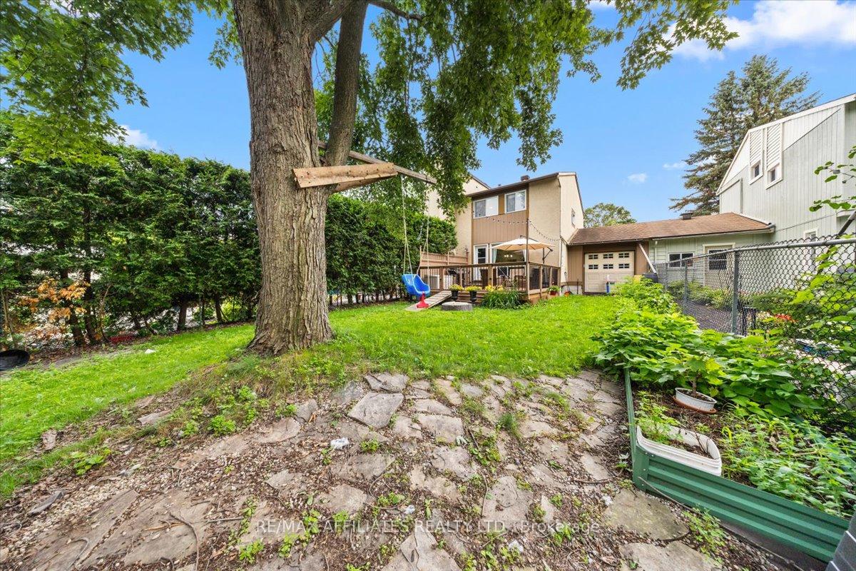Photo 38 of 1150 Grenoble Crescent, Ottawa, Orleans Wood — HOMEH