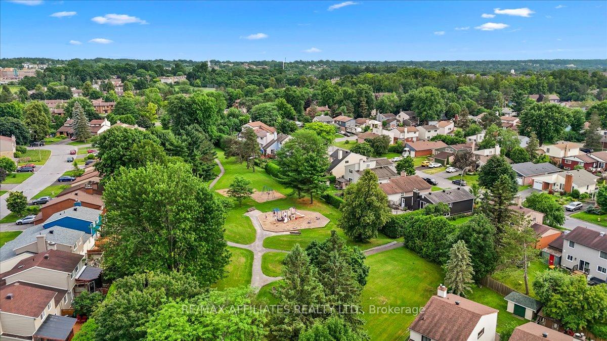 Photo 40 of 1150 Grenoble Crescent, Ottawa, Orleans Wood — HOMEH