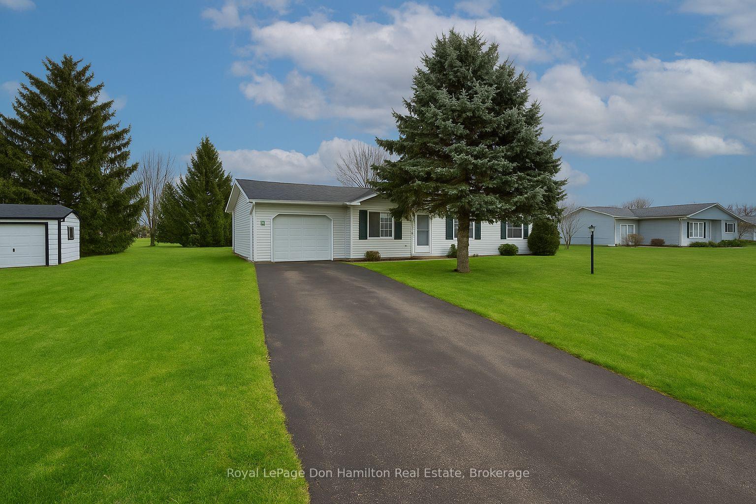 Front of 101 Meadowview Lane S