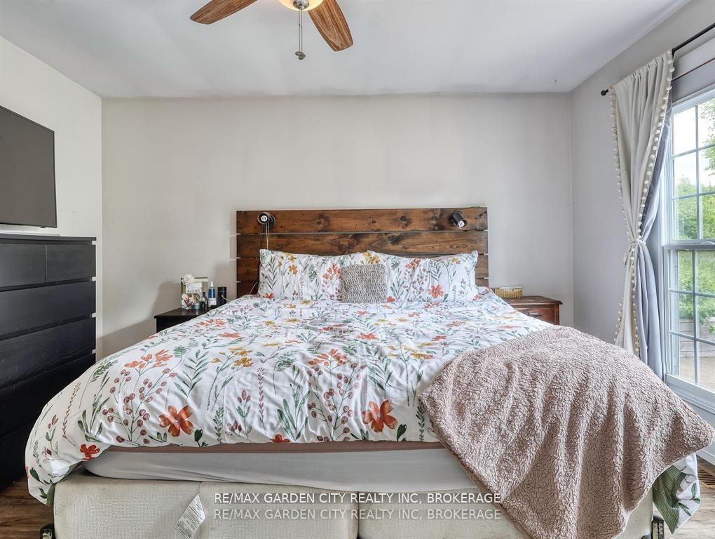 Photo 20 of 1519 Effingham Street, Pelham, Fonthill — HOMEH