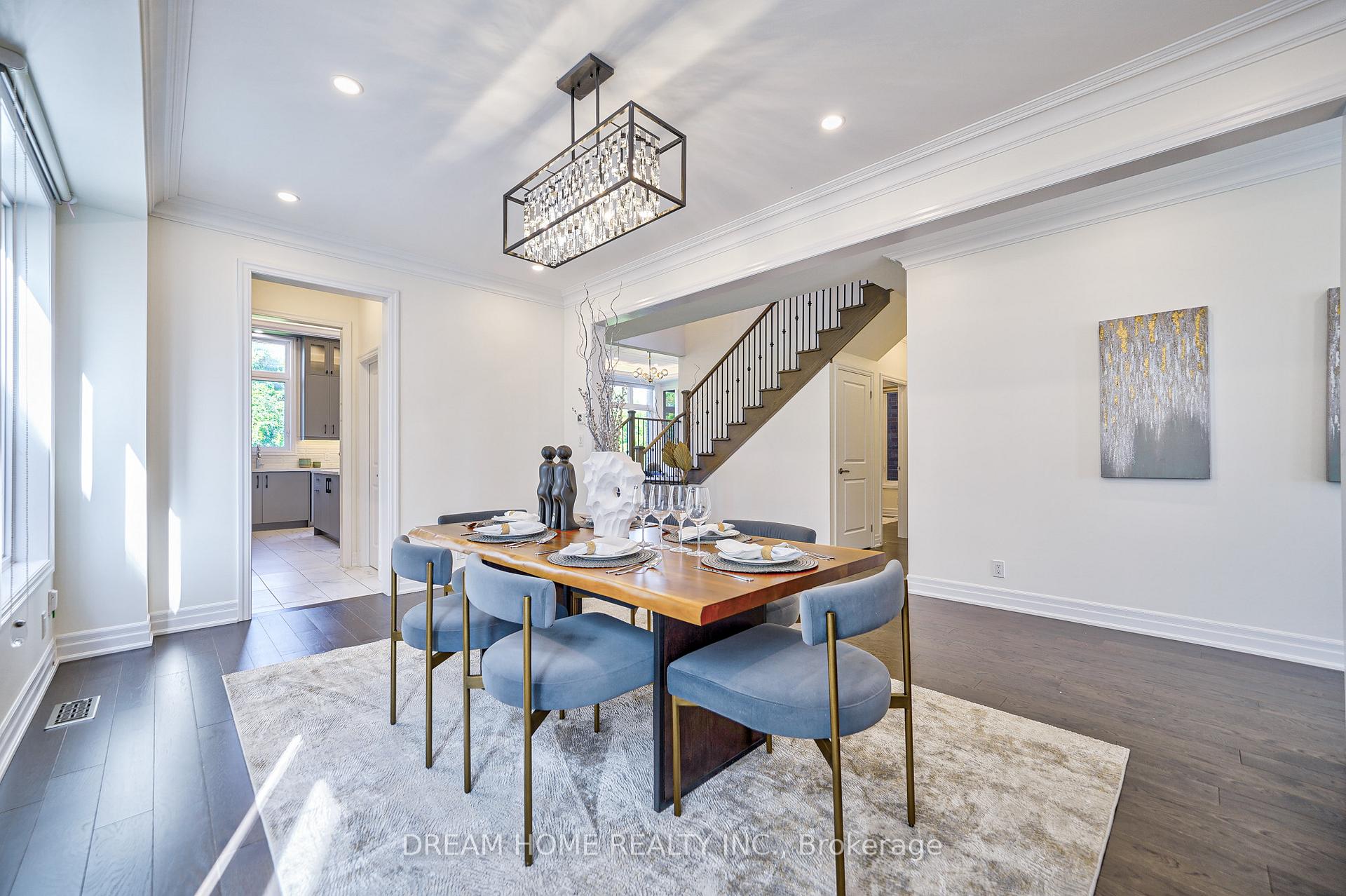 Photo 8 of 214 Yorkton Boulevard, Markham, Angus Glen — HOMEH