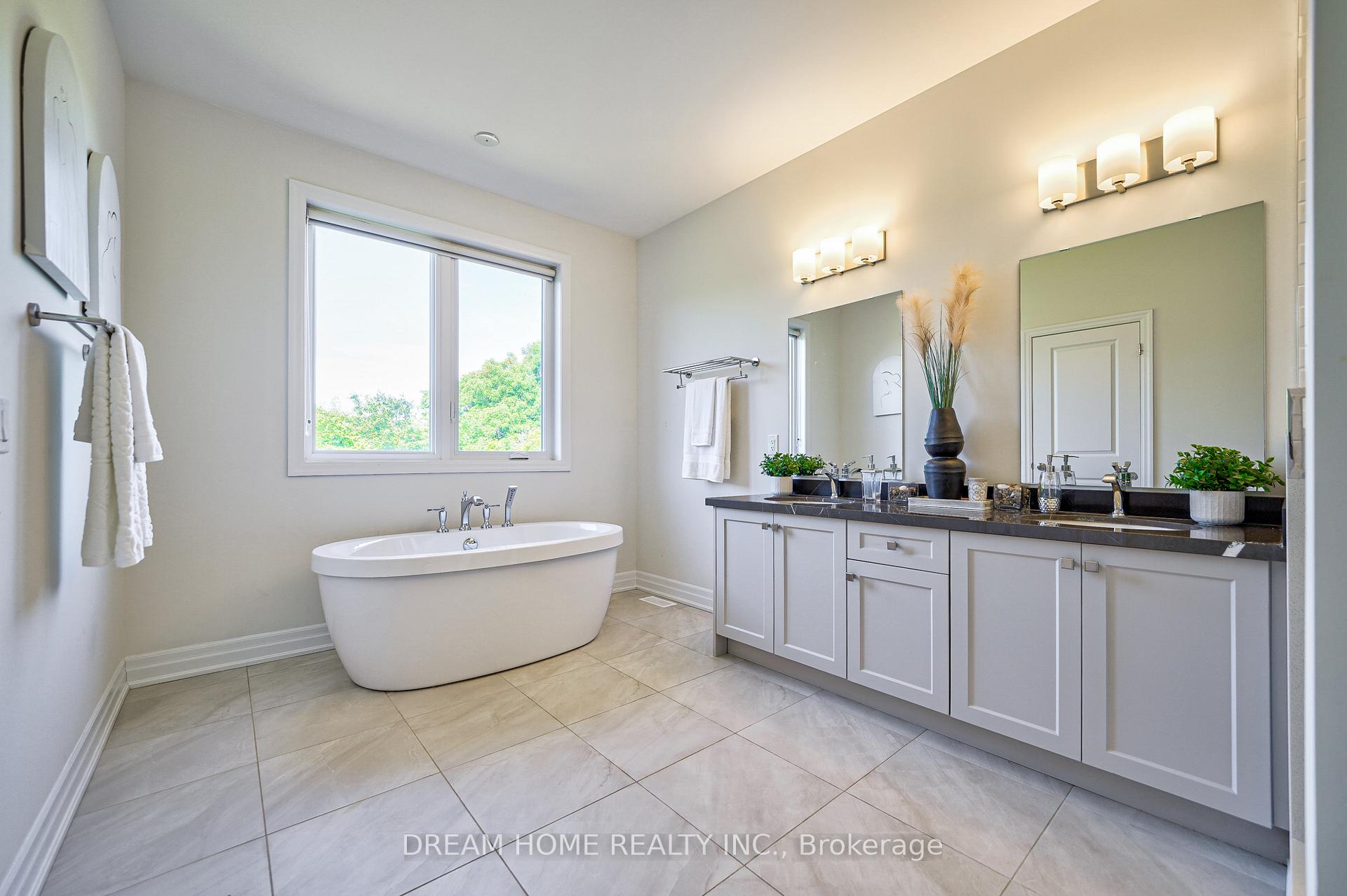Photo 25 of 214 Yorkton Boulevard, Markham, Angus Glen — HOMEH