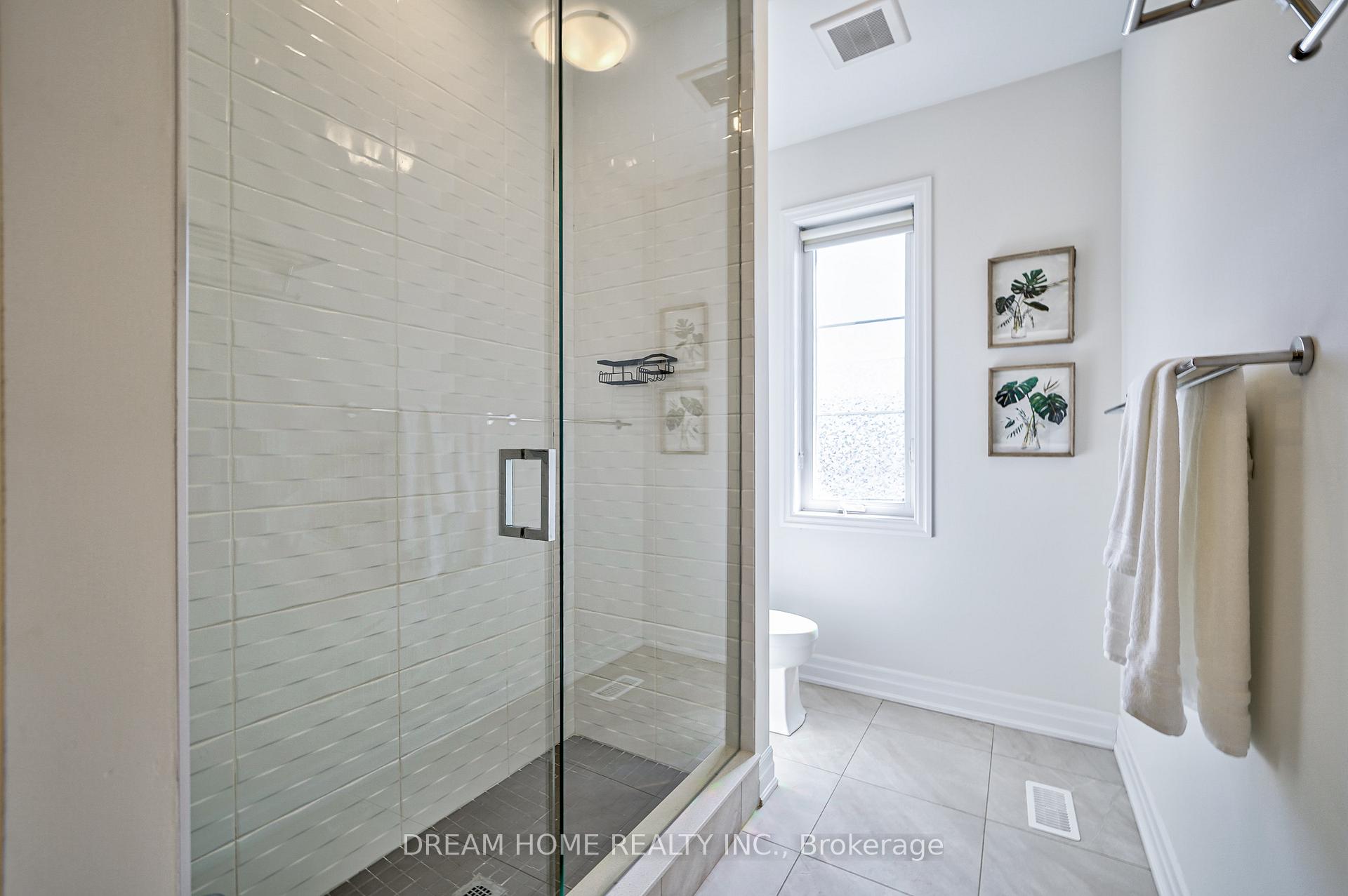 Photo 31 of 214 Yorkton Boulevard, Markham, Angus Glen — HOMEH