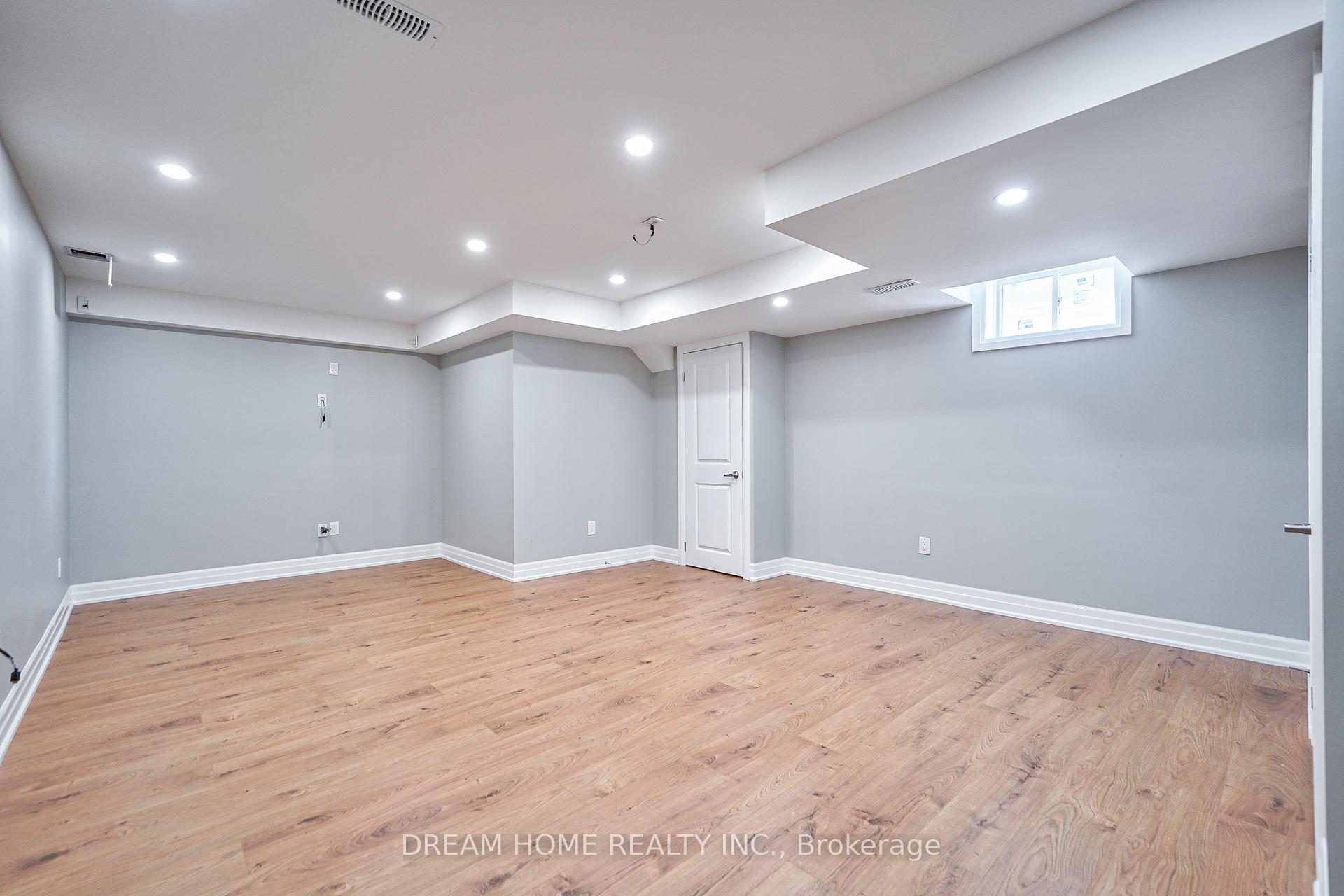 Photo 37 of 214 Yorkton Boulevard, Markham, Angus Glen — HOMEH