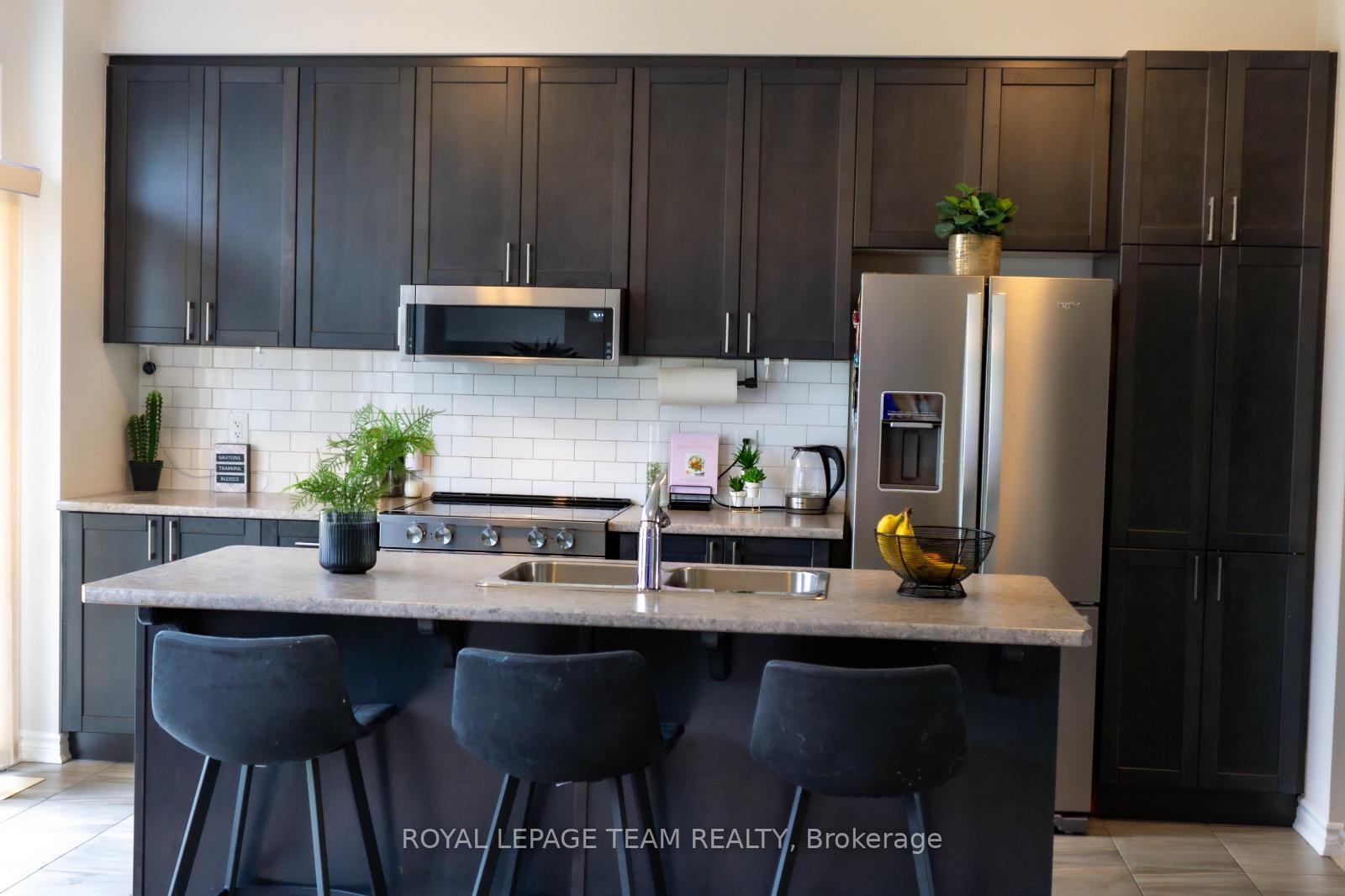 Photo 7 of 507 Catleaf Row, Ottawa, Avalon West — HOMEH