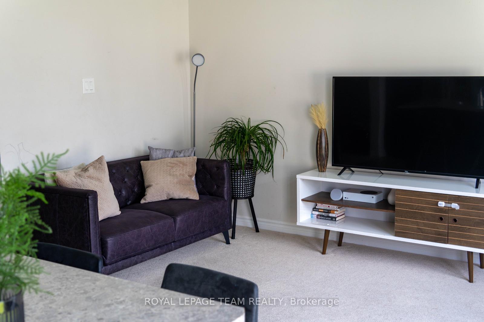 Photo 9 of 507 Catleaf Row, Ottawa, Avalon West — HOMEH