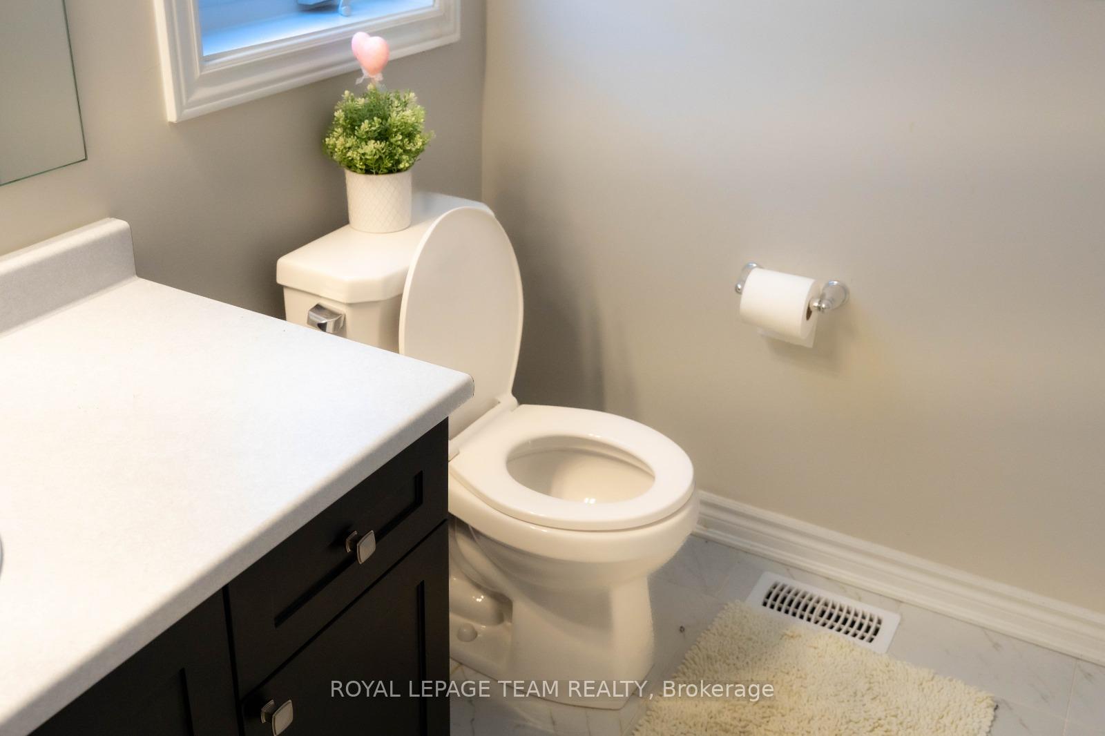 Photo 17 of 507 Catleaf Row, Ottawa, Avalon West — HOMEH