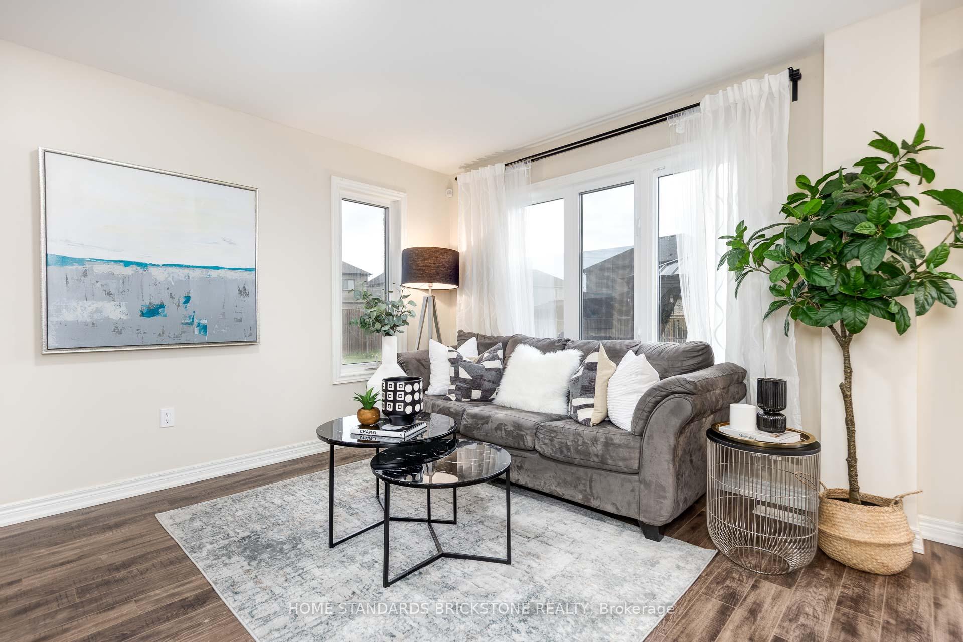 Photo 9 of 7720 Shaw Street, Niagara Falls, Oldfield — HOMEH