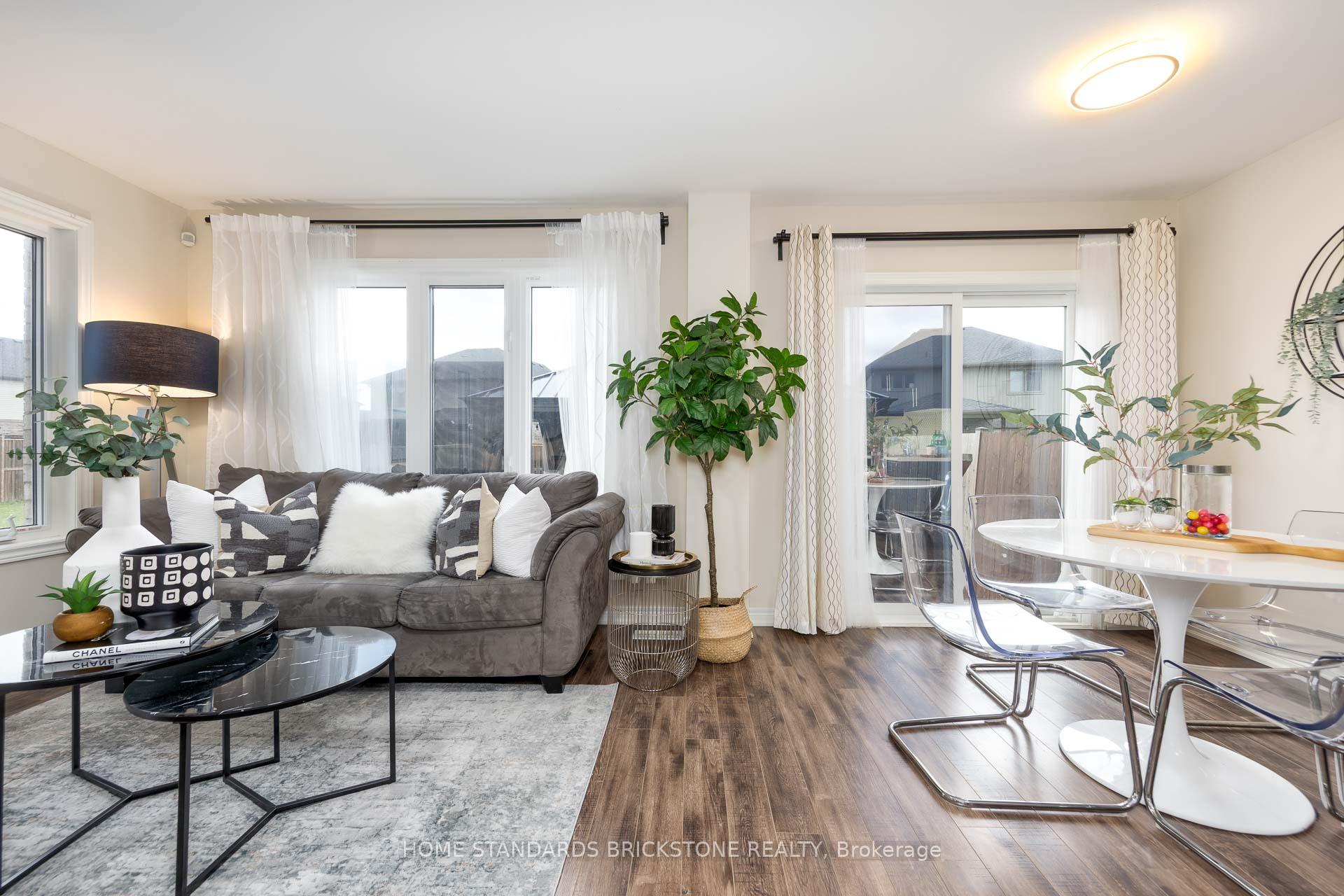 Photo 10 of 7720 Shaw Street, Niagara Falls, Oldfield — HOMEH