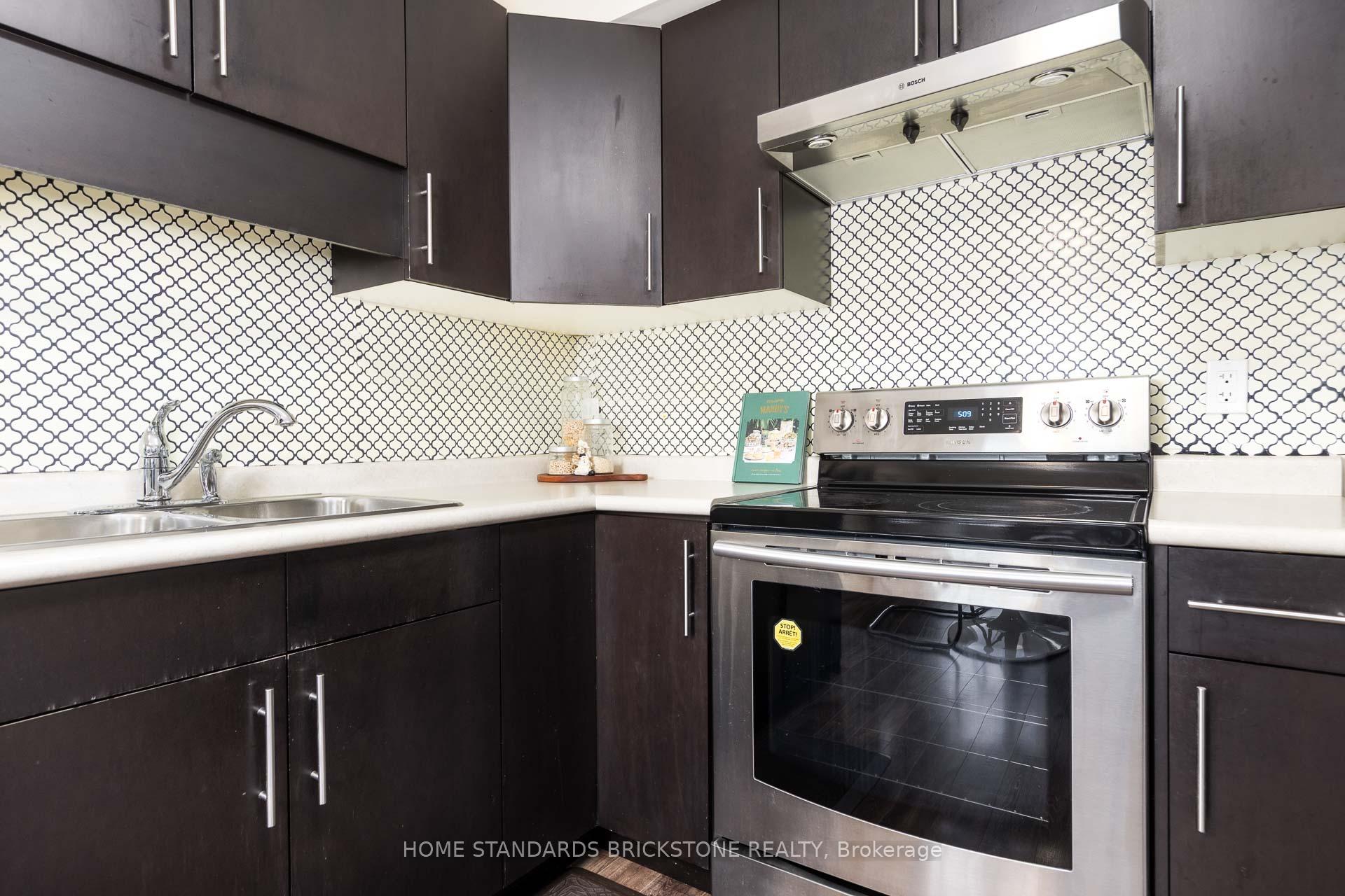 Photo 14 of 7720 Shaw Street, Niagara Falls, Oldfield — HOMEH