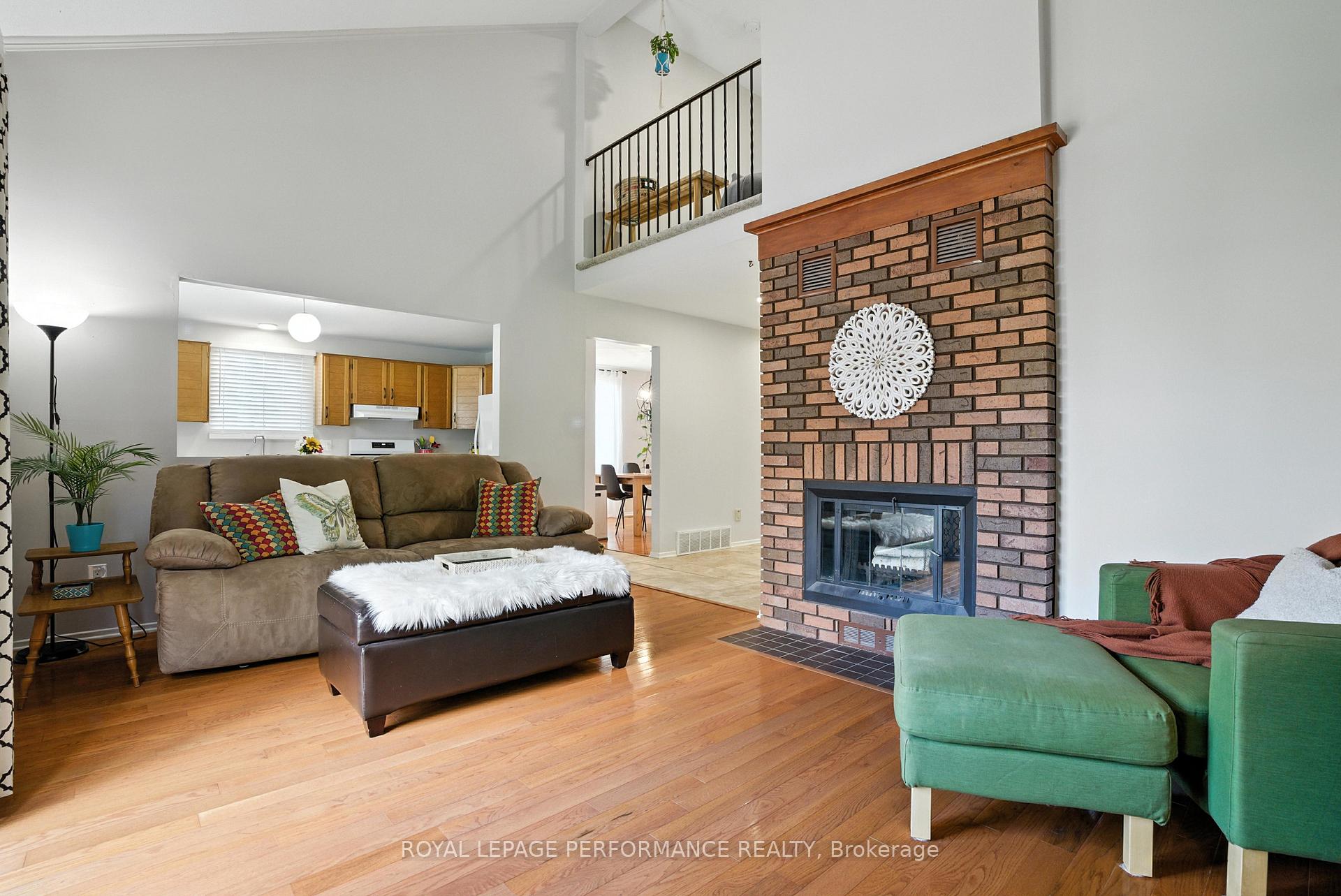 Photo 19 of 1072 St Germain Crescent, Ottawa, Convent Glen North — HOMEH