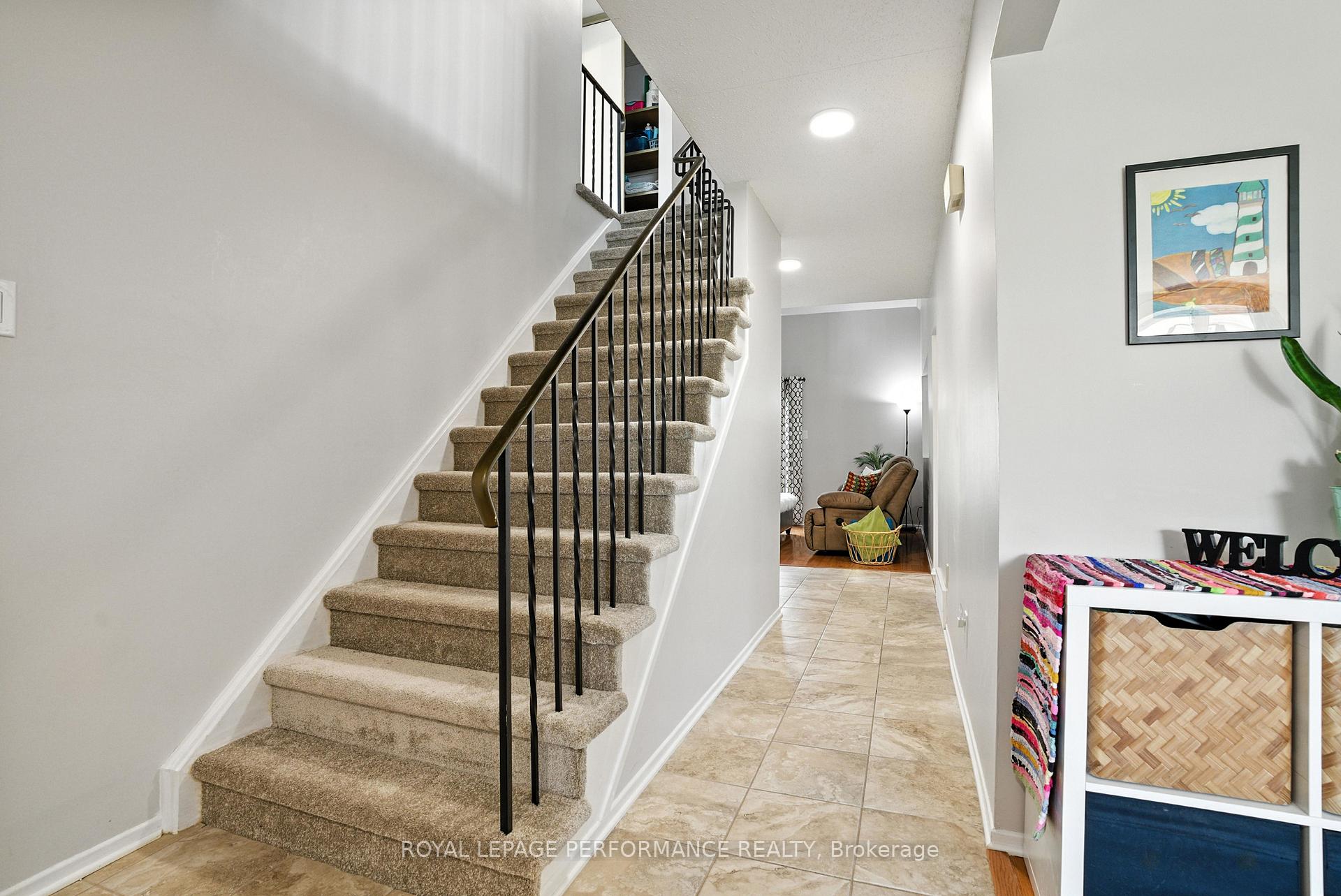 Photo 22 of 1072 St Germain Crescent, Ottawa, Convent Glen North — HOMEH