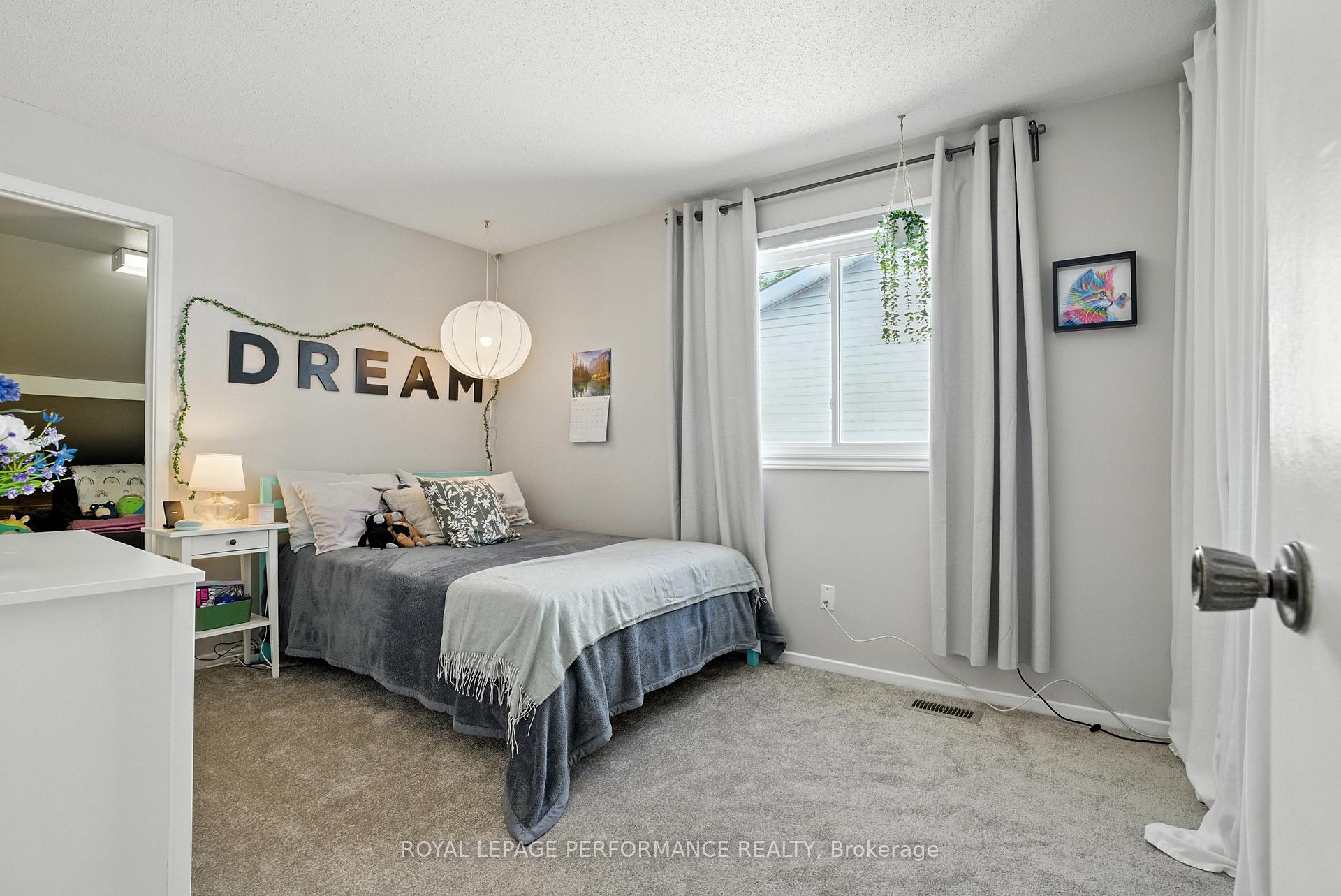 Photo 29 of 1072 St Germain Crescent, Ottawa, Convent Glen North — HOMEH
