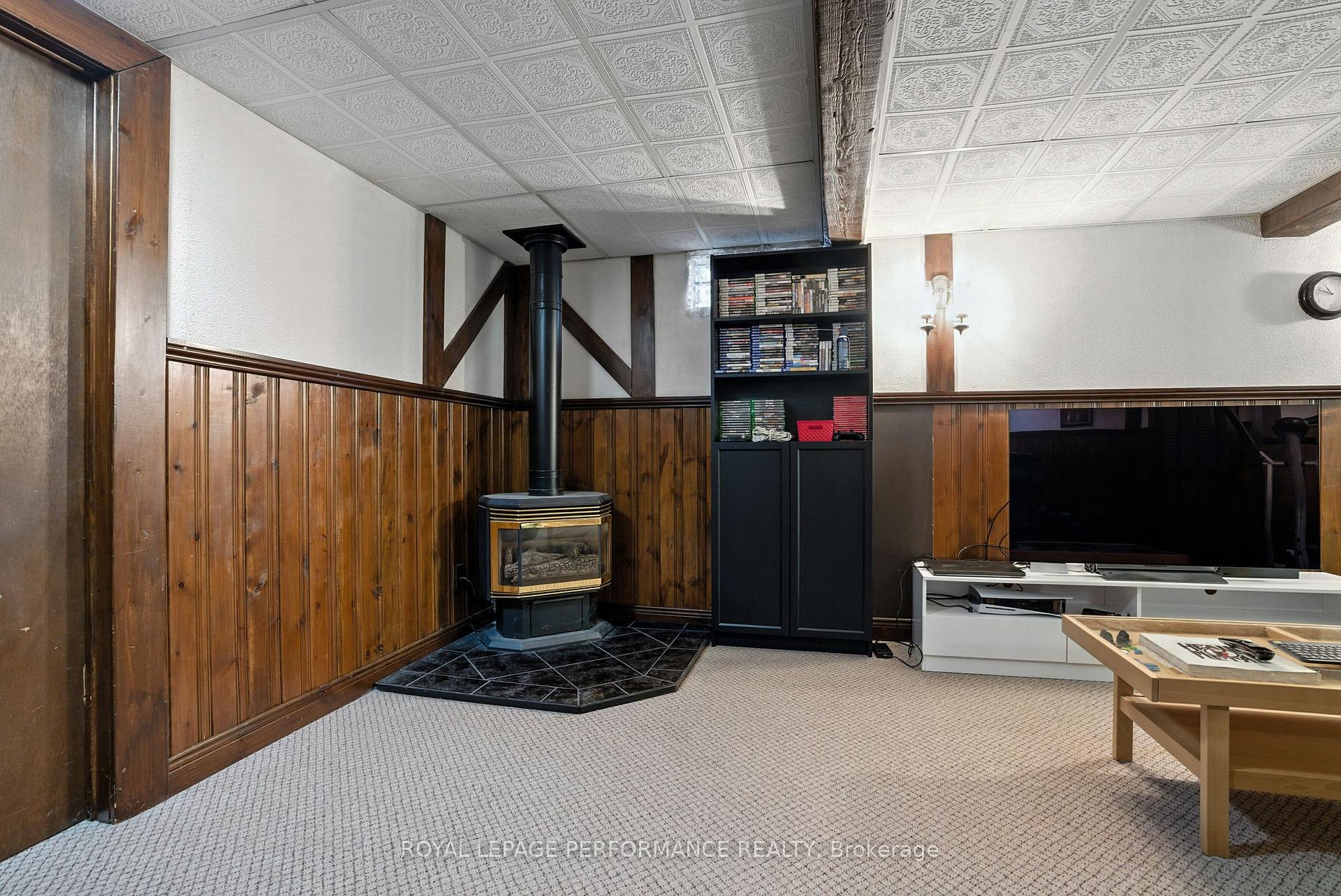 Photo 35 of 1072 St Germain Crescent, Ottawa, Convent Glen North — HOMEH