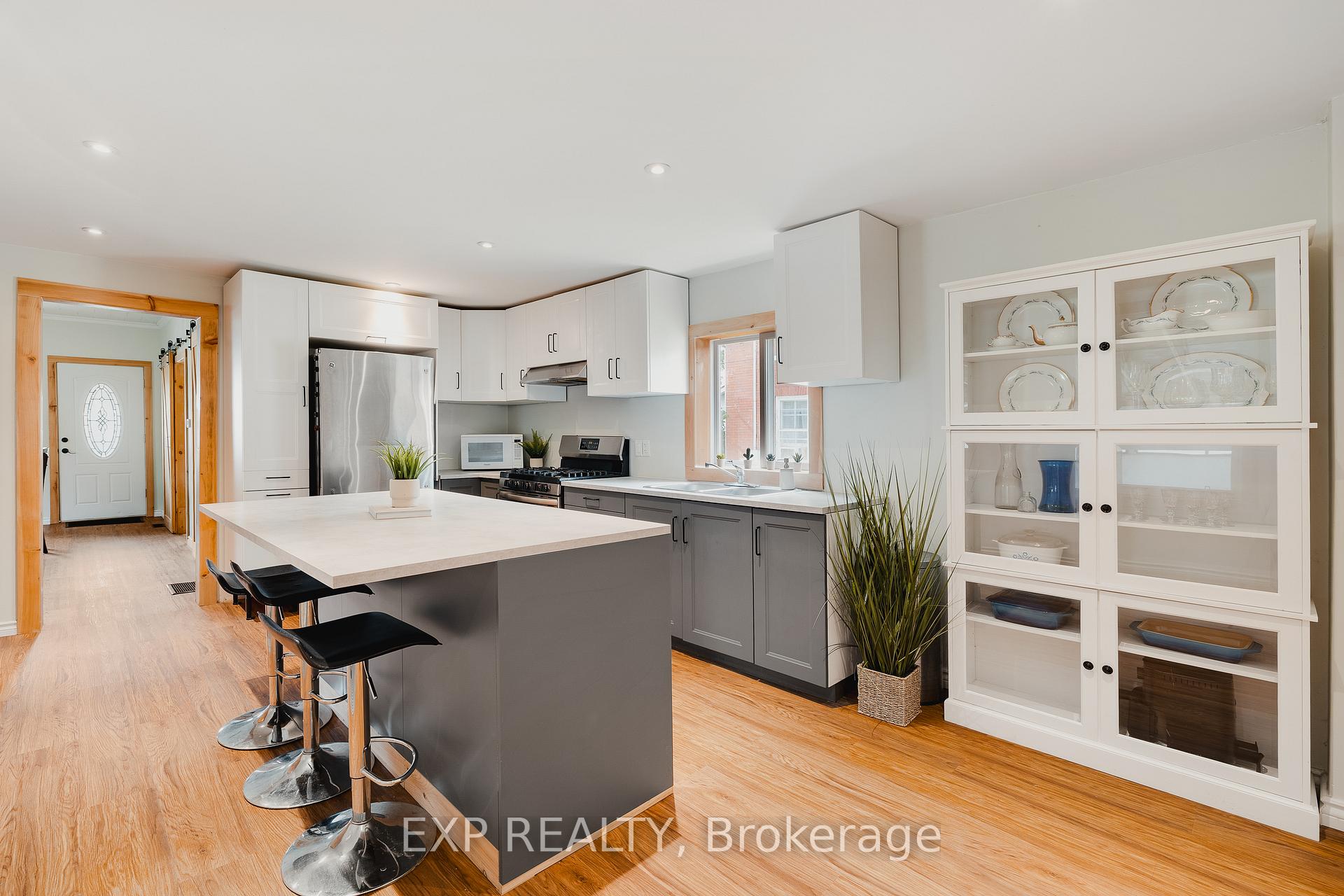 Photo 2 of 275 Clayton Street E, North Perth, Listowel — HOMEH