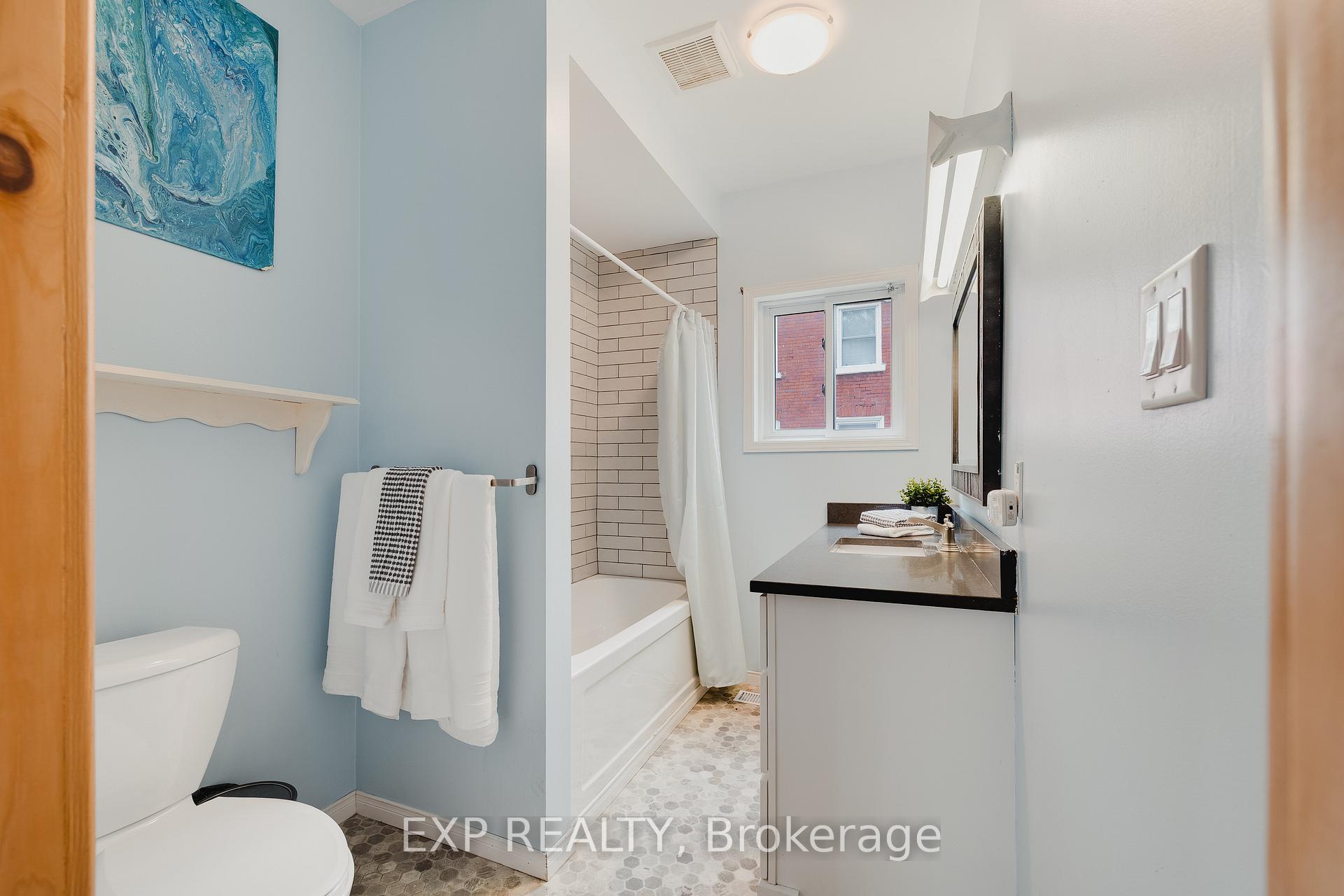 Photo 9 of 275 Clayton Street E, North Perth, Listowel — HOMEH