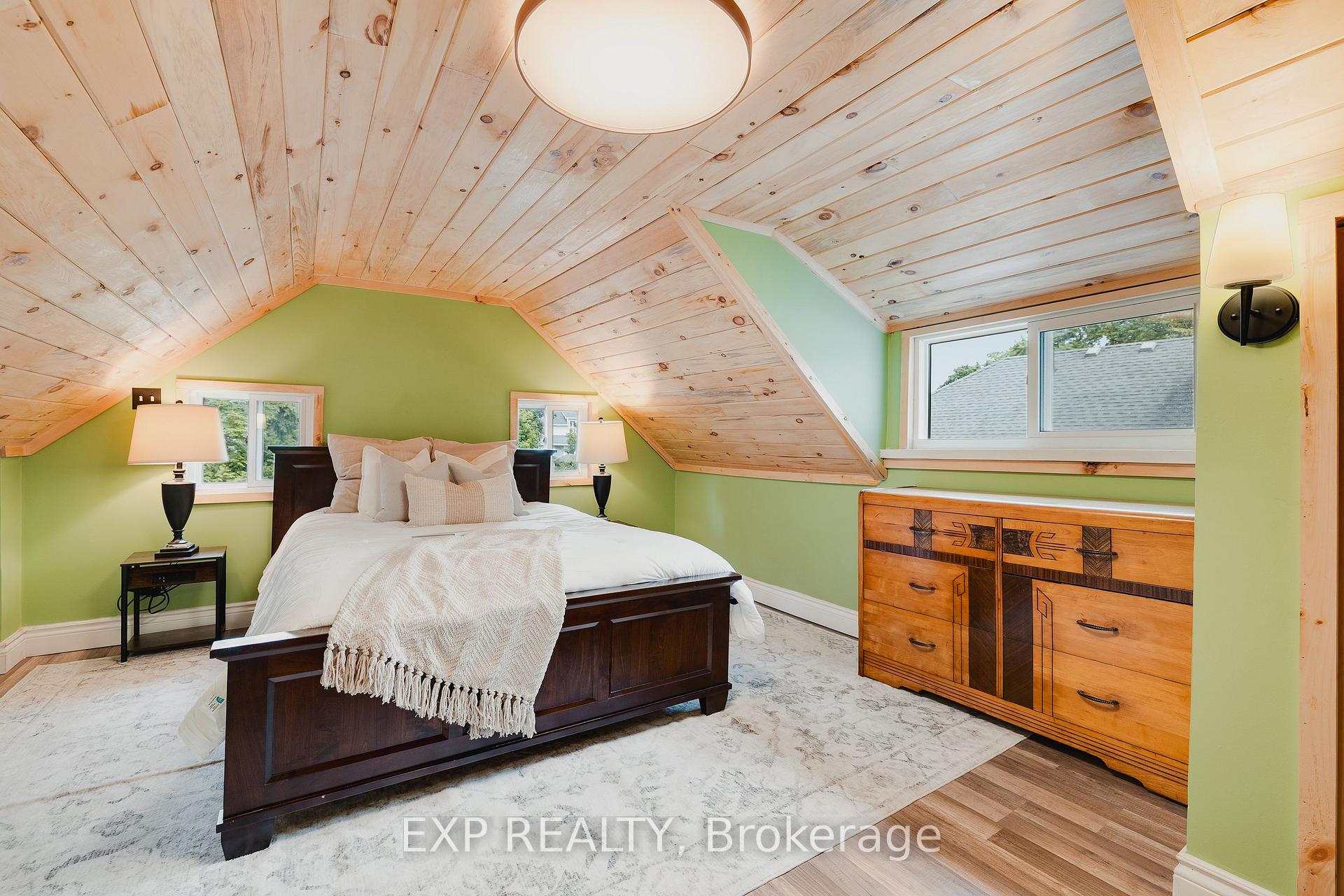 Photo 12 of 275 Clayton Street E, North Perth, Listowel — HOMEH