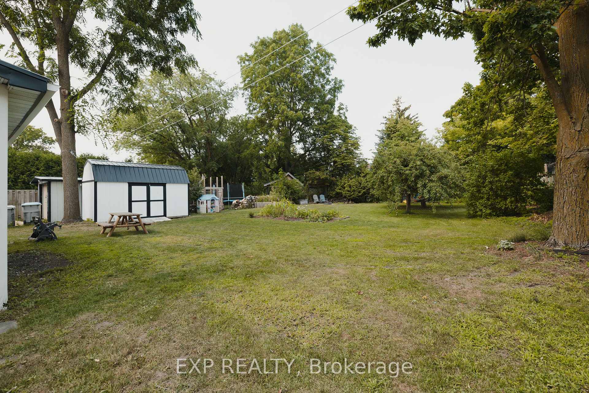 Photo 19 of 275 Clayton Street E, North Perth, Listowel — HOMEH