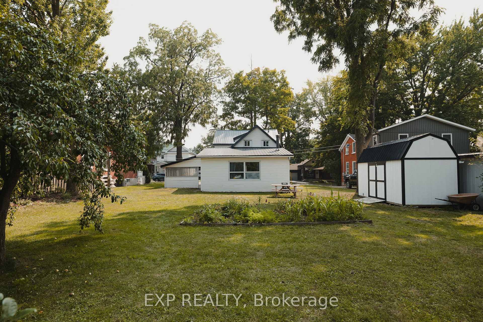 Photo 23 of 275 Clayton Street E, North Perth, Listowel — HOMEH