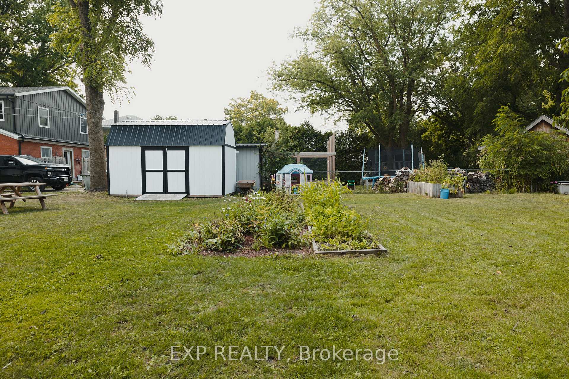 Photo 25 of 275 Clayton Street E, North Perth, Listowel — HOMEH