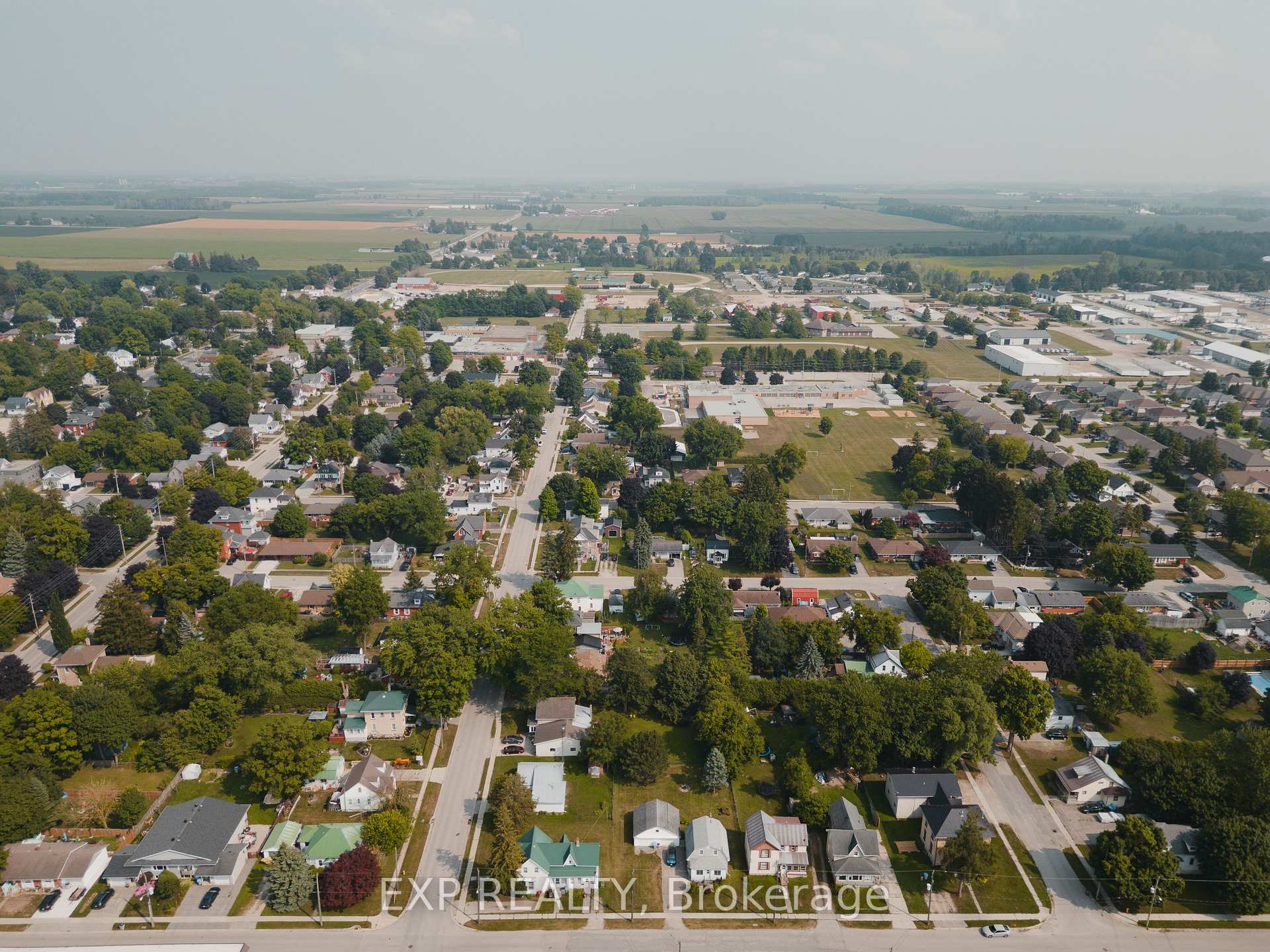 Photo 31 of 275 Clayton Street E, North Perth, Listowel — HOMEH