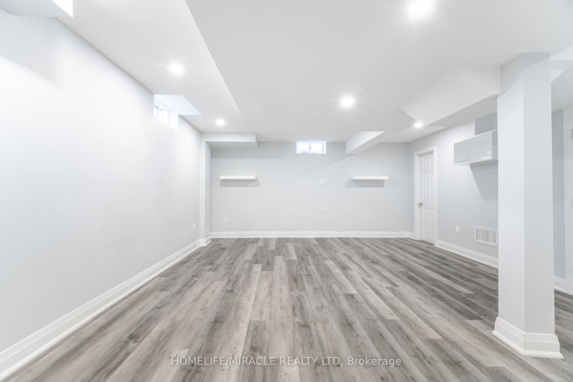 Photo 10 of 16 Mclaughlin Ave Bsmt, Milton, Willmott — HOMEH