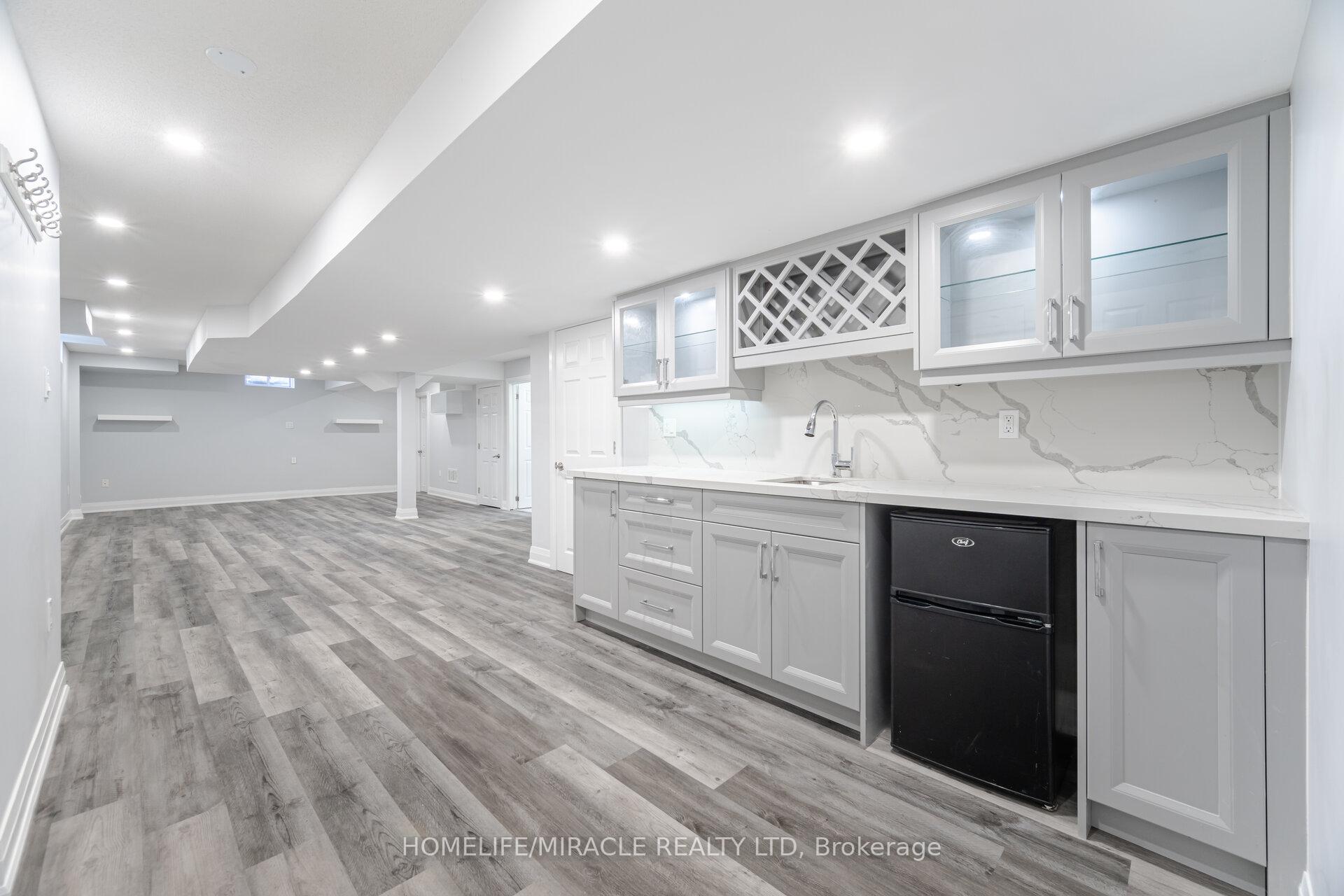 Photo 18 of 16 Mclaughlin Ave Bsmt, Milton, Willmott — HOMEH