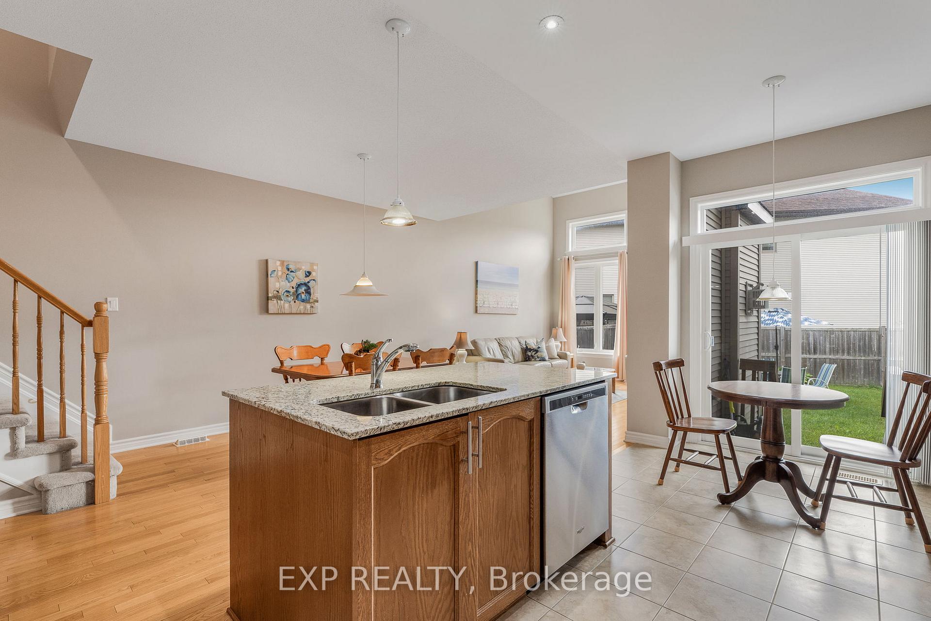 Photo 8 of 326 Trailsedge Way, Ottawa, Mer Bleue/Bradley Estates/Anderson Park — HOMEH