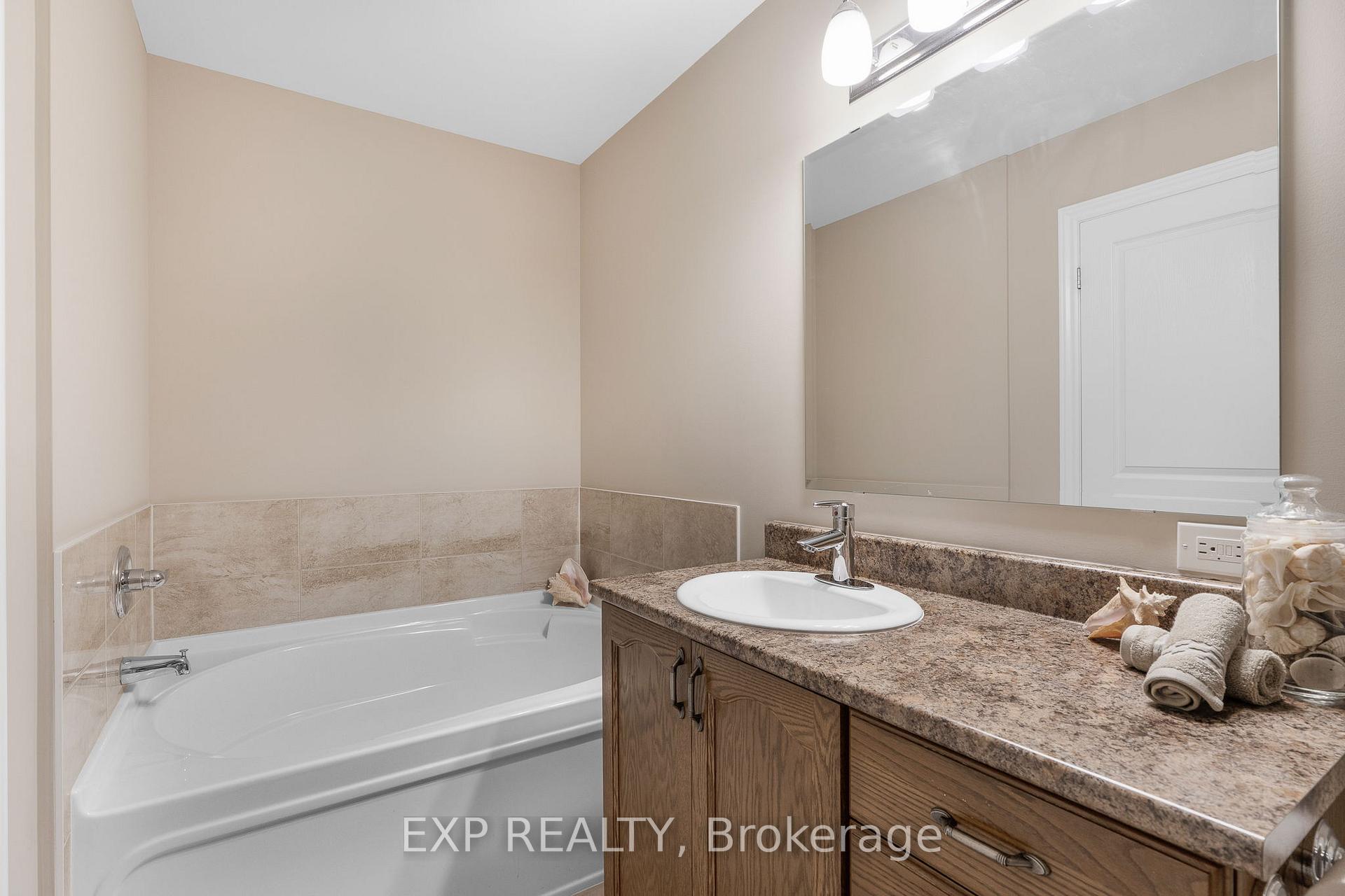Photo 23 of 326 Trailsedge Way, Ottawa, Mer Bleue/Bradley Estates/Anderson Park — HOMEH