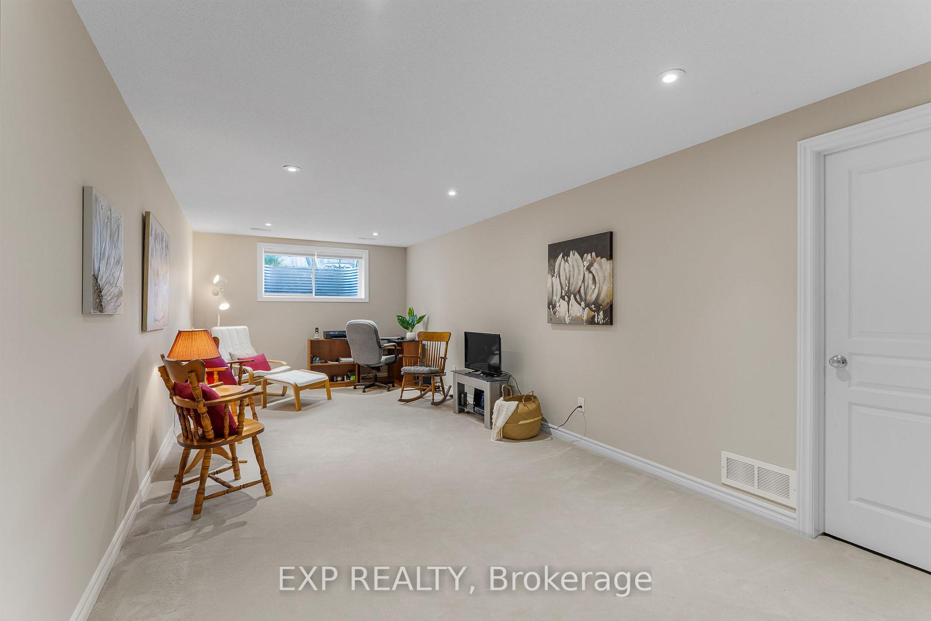Photo 24 of 326 Trailsedge Way, Ottawa, Mer Bleue/Bradley Estates/Anderson Park — HOMEH