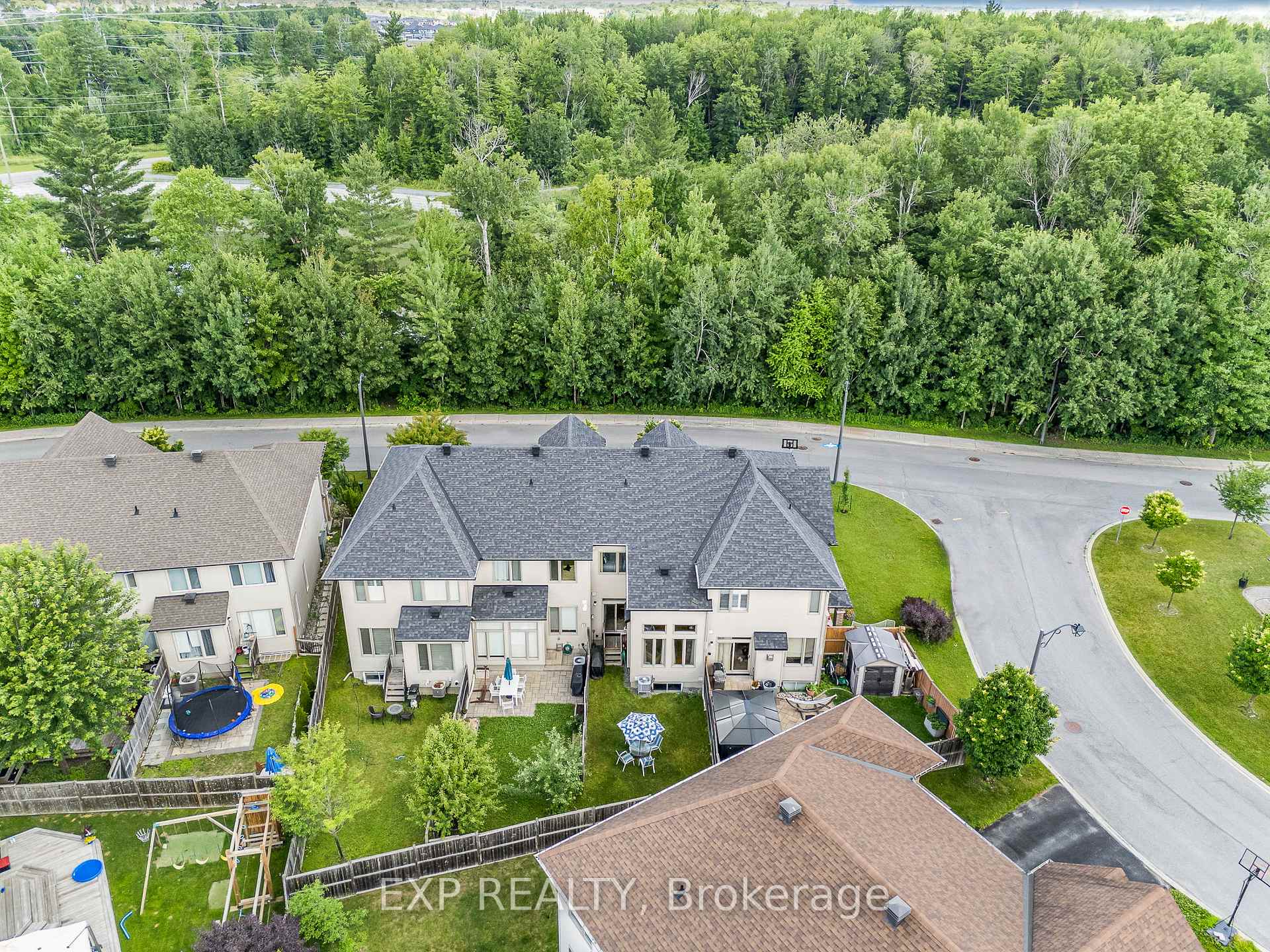 Photo 33 of 326 Trailsedge Way, Ottawa, Mer Bleue/Bradley Estates/Anderson Park — HOMEH