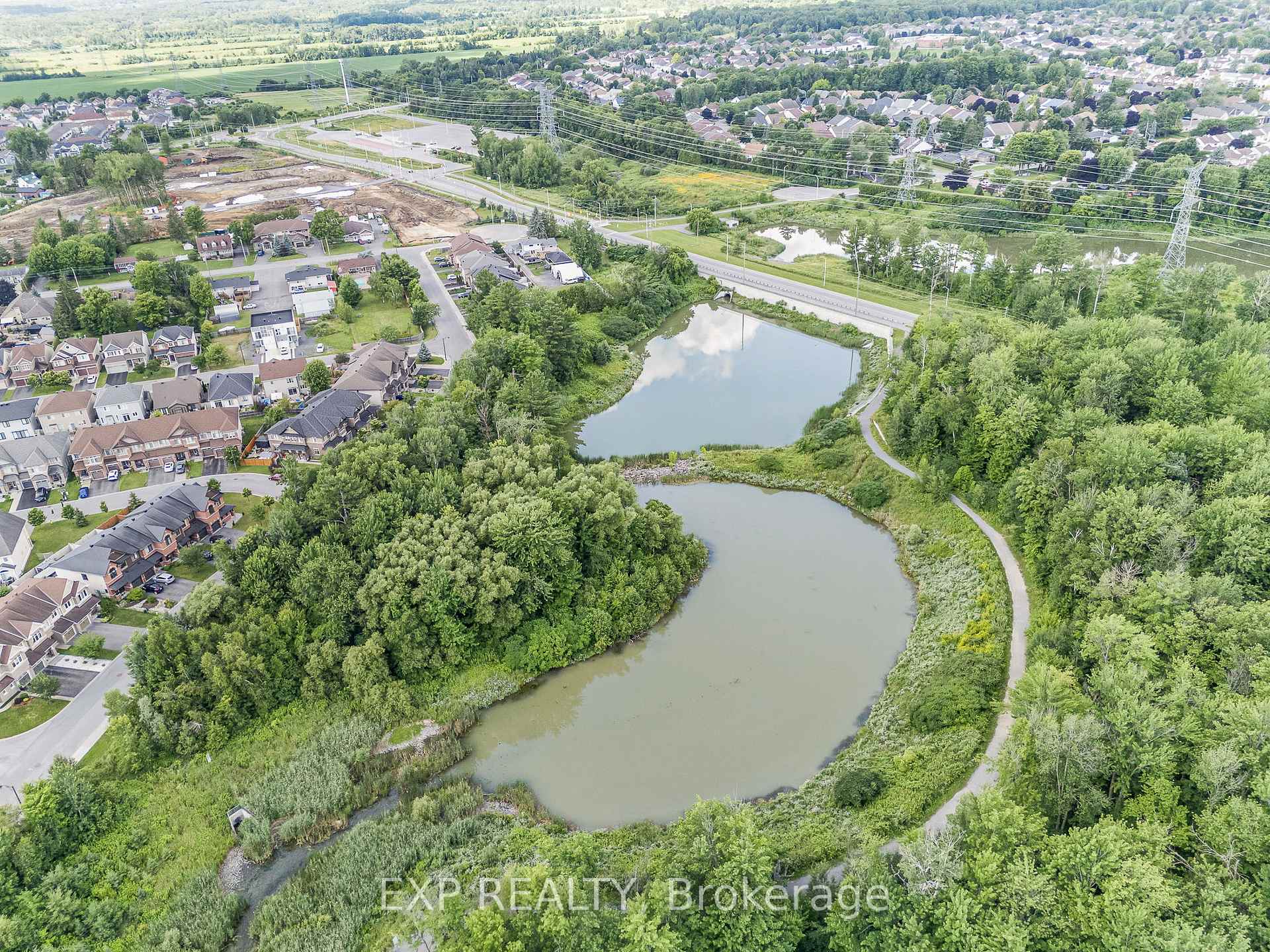 Photo 35 of 326 Trailsedge Way, Ottawa, Mer Bleue/Bradley Estates/Anderson Park — HOMEH
