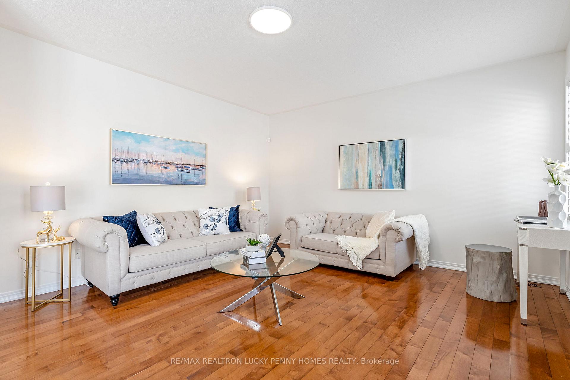 Photo 9 of 33 Calico Crescent, Markham, Cachet — HOMEH