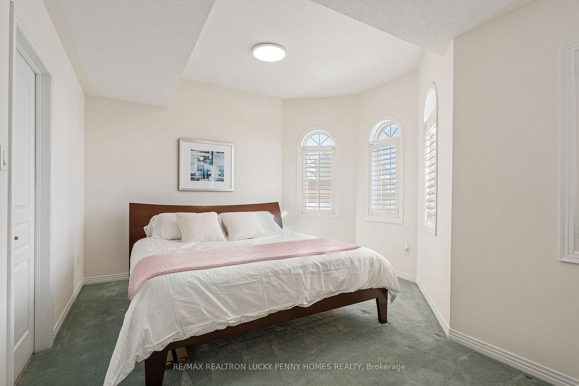 Photo 14 of 33 Calico Crescent, Markham, Cachet — HOMEH