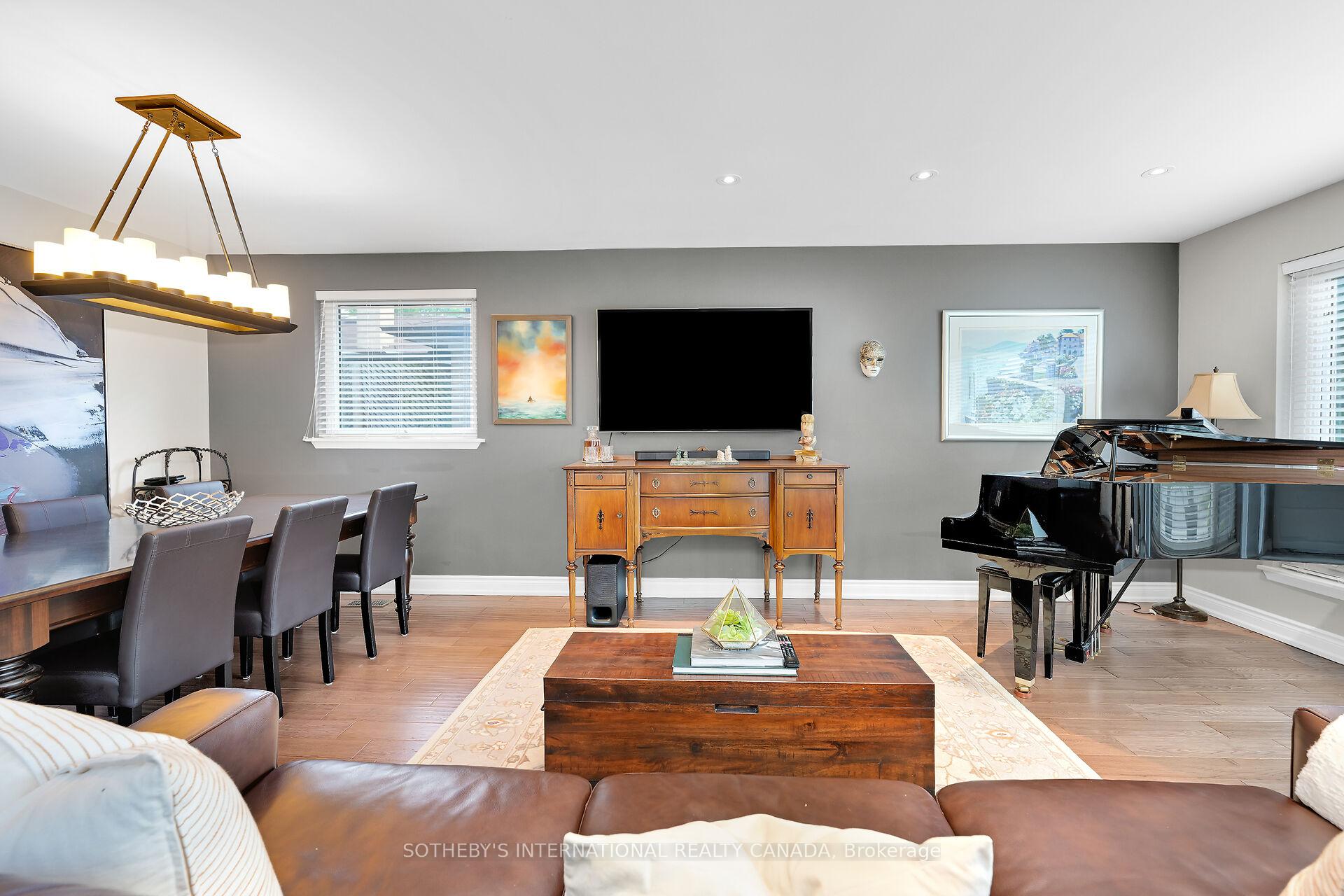 Photo 19 of 1563 Robillard Road, Mississauga, Clarkson — HOMEH