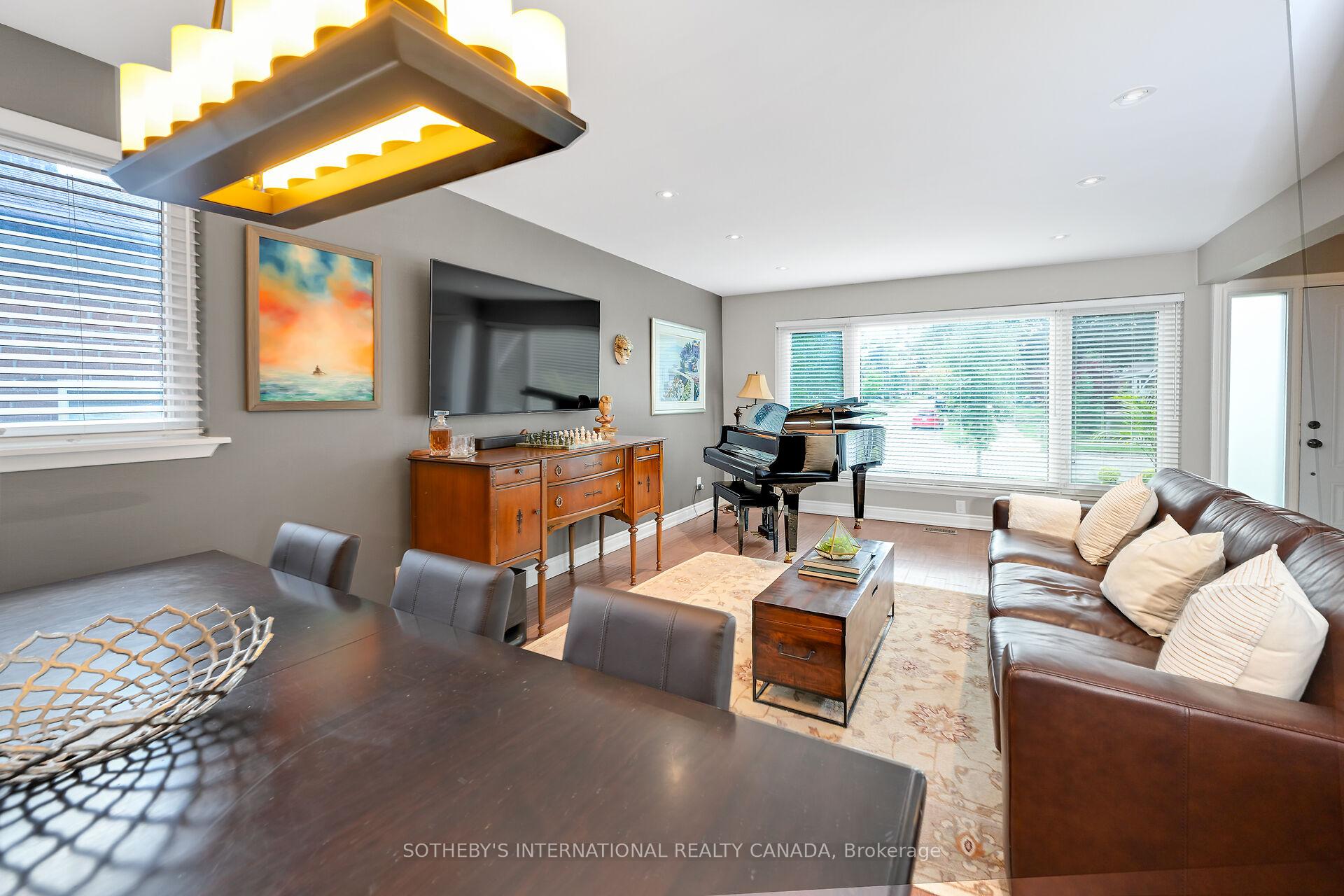 Photo 21 of 1563 Robillard Road, Mississauga, Clarkson — HOMEH