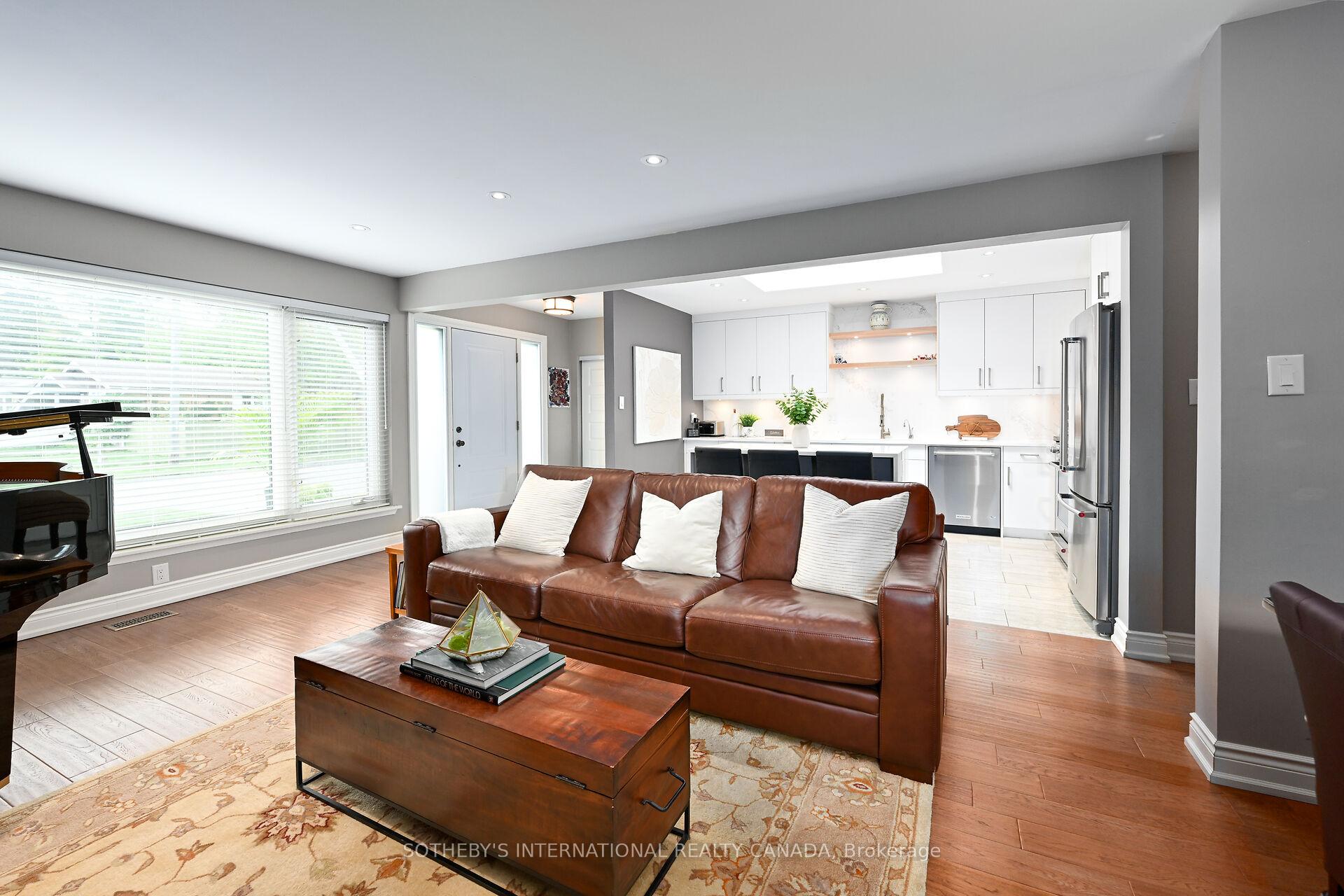 Photo 22 of 1563 Robillard Road, Mississauga, Clarkson — HOMEH