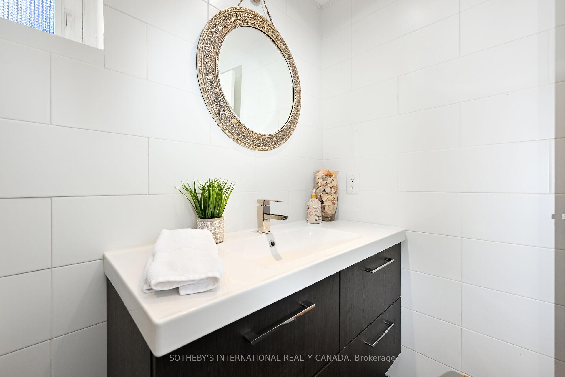 Photo 36 of 1563 Robillard Road, Mississauga, Clarkson — HOMEH