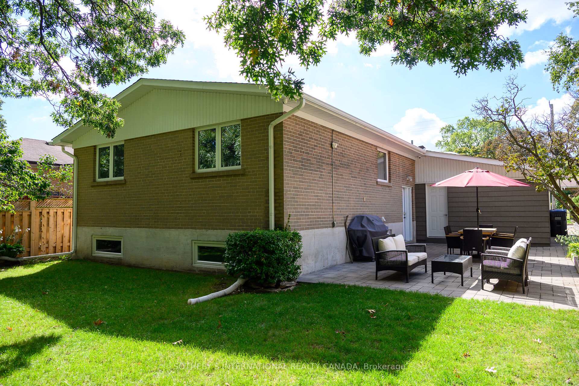 Photo 45 of 1563 Robillard Road, Mississauga, Clarkson — HOMEH
