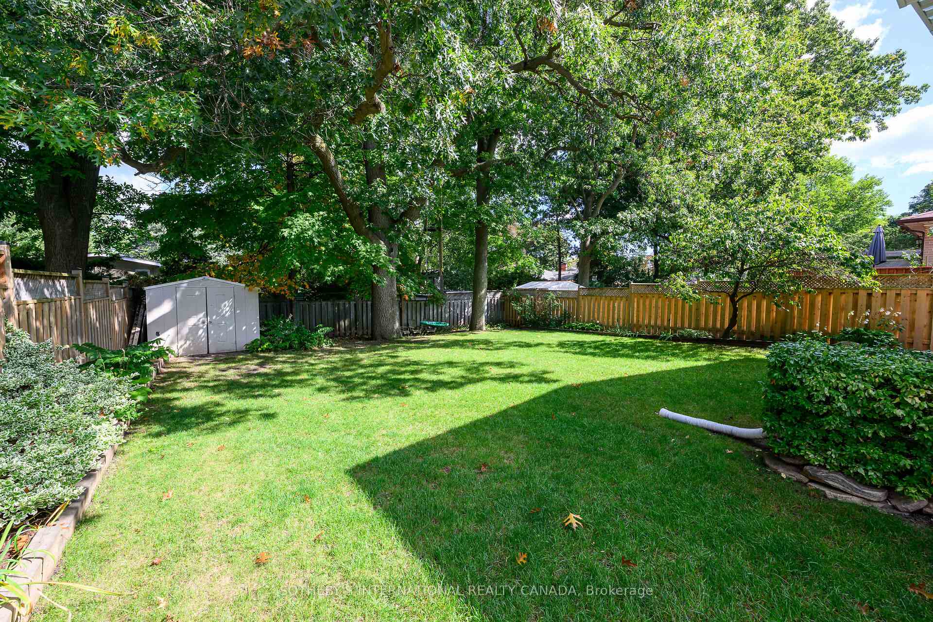 Photo 47 of 1563 Robillard Road, Mississauga, Clarkson — HOMEH