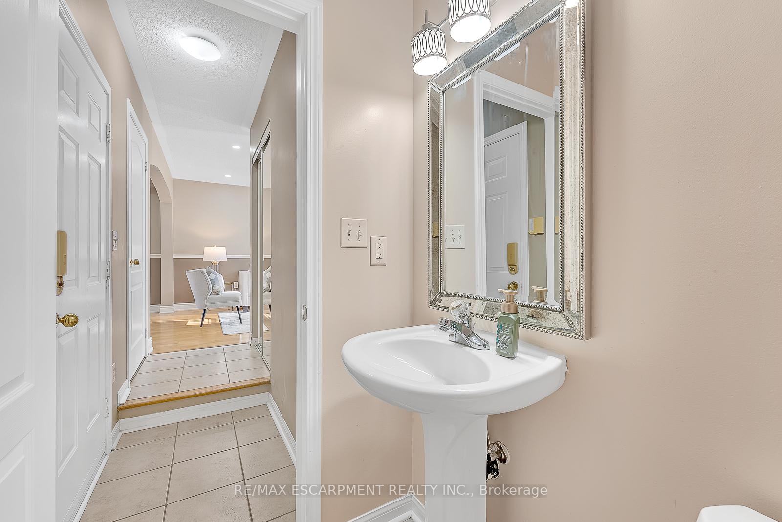 Photo 11 of 1749 Samuelson Circle, Mississauga, Meadowvale Village — HOMEH