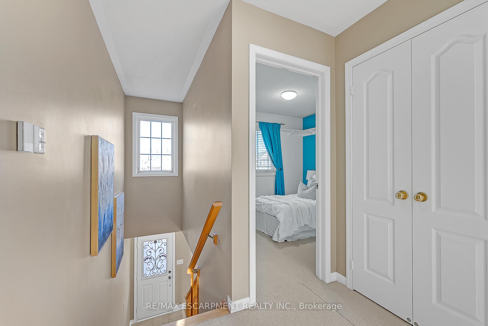 Photo 12 of 1749 Samuelson Circle, Mississauga, Meadowvale Village — HOMEH
