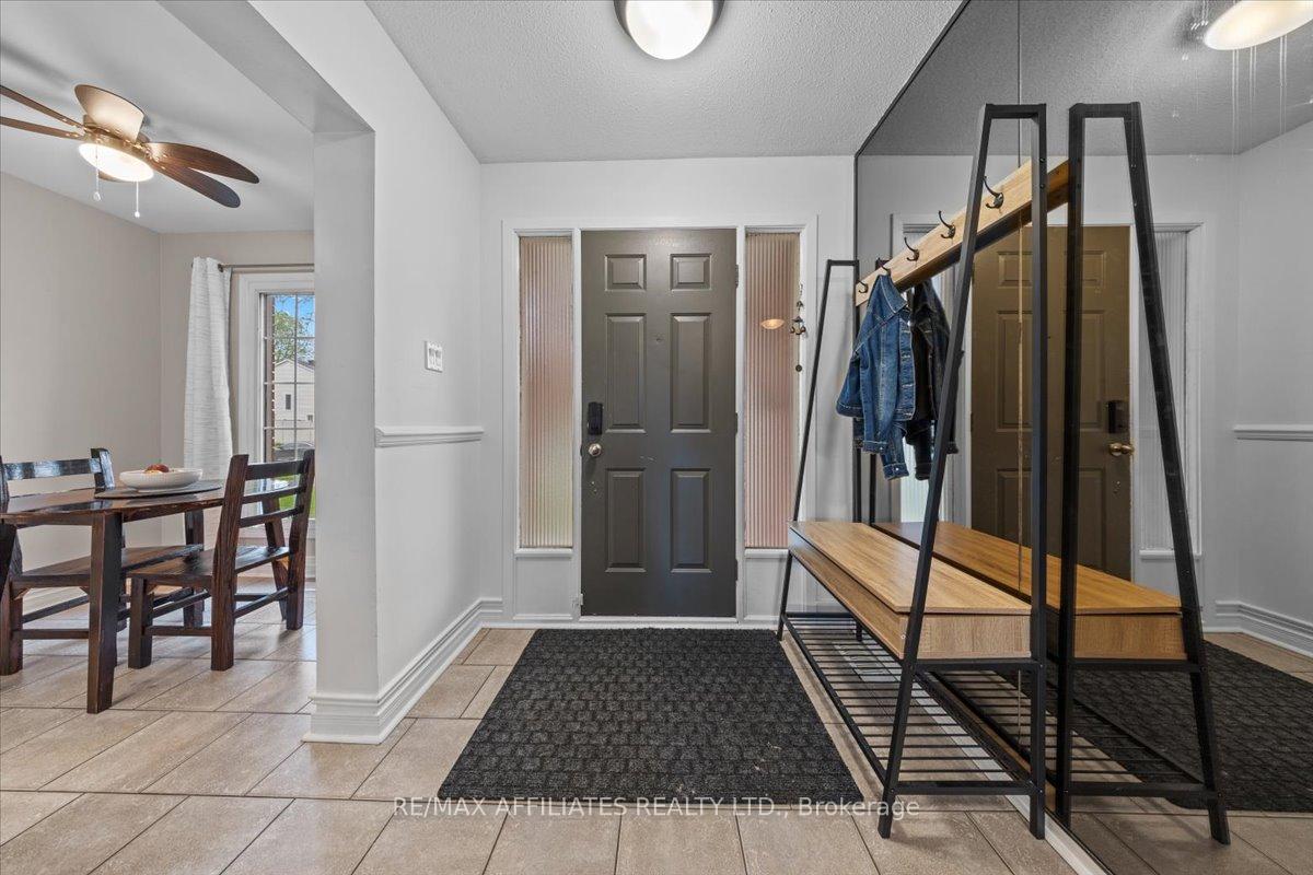 Photo 3 of 1150 Ste Agathe Park, Ottawa, Convent Glen North — HOMEH